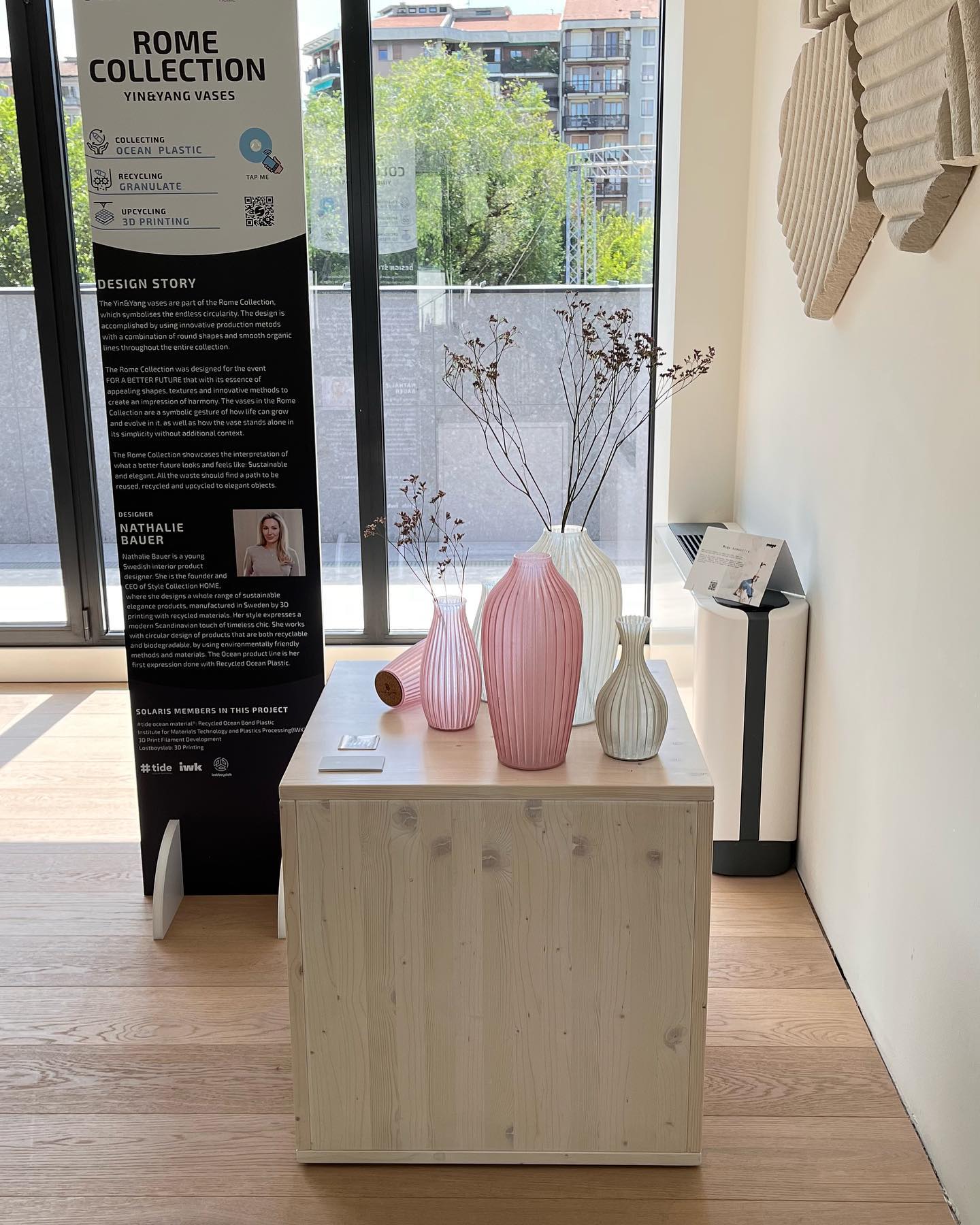 Introducing our Swedish brand partner @stylecollectionhome.
With the essence of Scandinavian simplicity, the collection added lots of elegance feeling into our exhibition.
3D printing: @lostboyslab
Ocean plastic partner: @tide_oceanmaterial
Technology support: @iwk.ost
Visiting our circular exhibition @dhouselaboratoriourbano