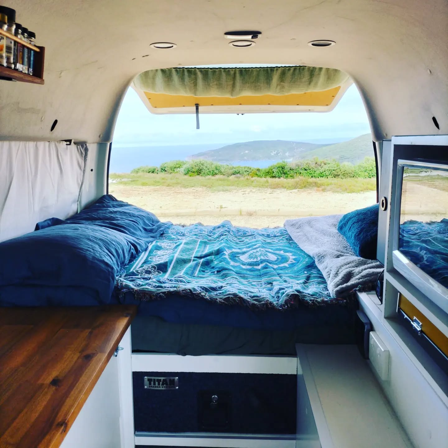 A couple more happy snaps from Vance â¨
My new home and Mind Habitat HQ on wheels đđ¤đđ
#vanlife #lifeontheroad #freedomseeker #selfdiscovery #personalgrowth #personaldevelopment #mentoring #coaching #guidance #selfmastery