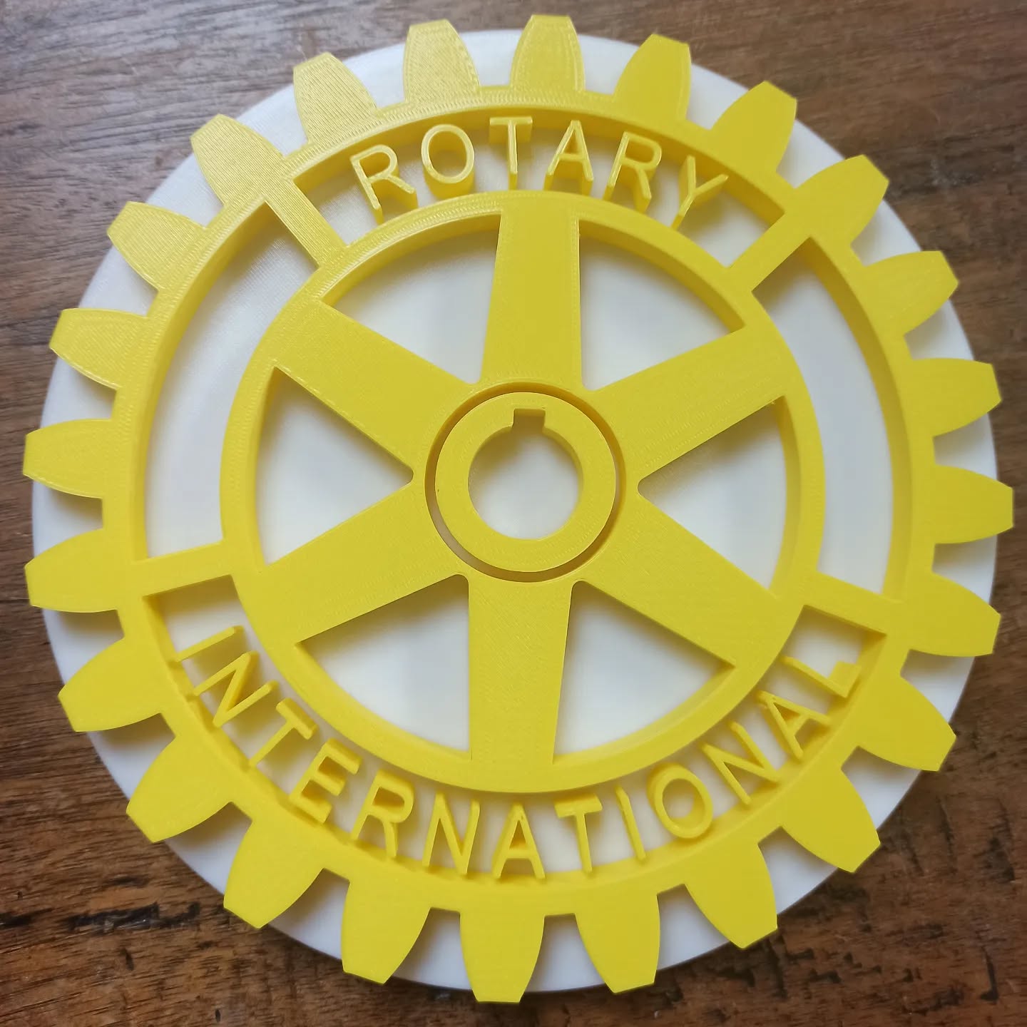 We designed this Rotary Wheel for a client and printed it in multicolor!
#rotary #rotaryclub #rotaryinternational #rotarylife #3beeprinting #3dprinting #3ddesigns