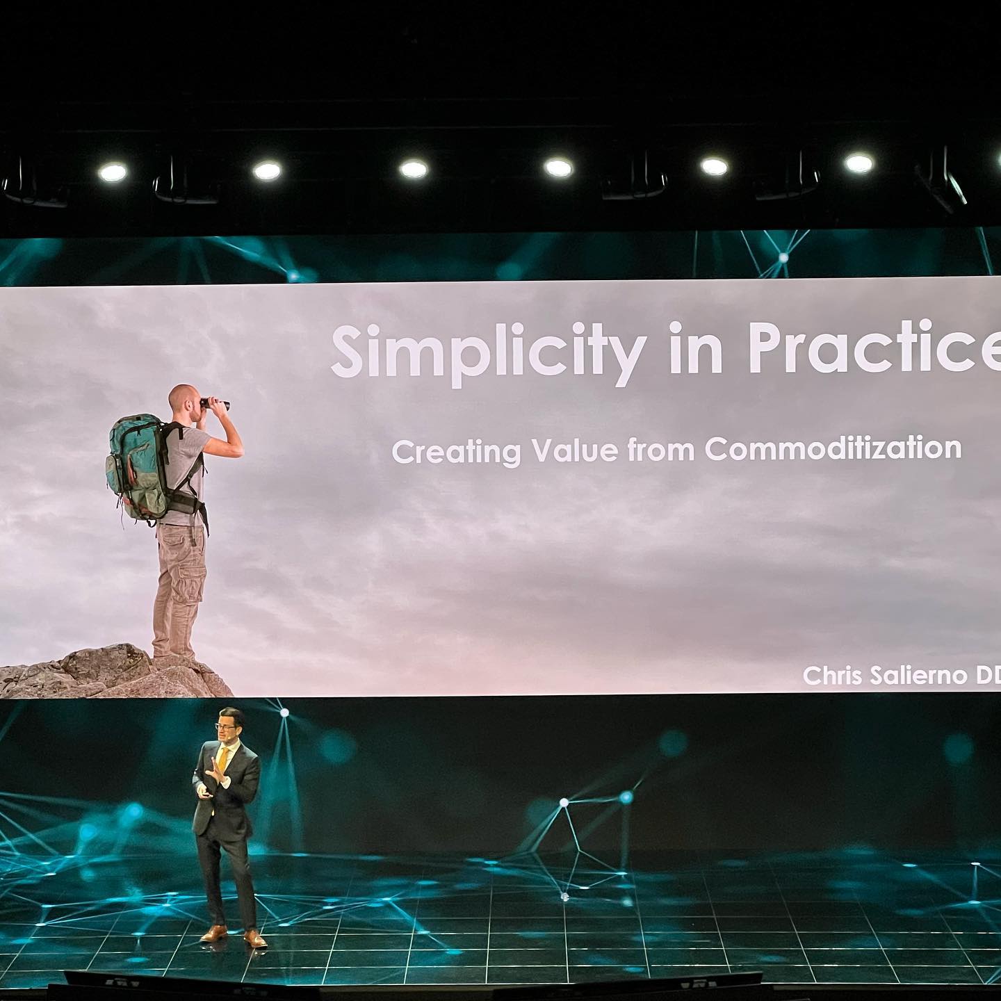 Lectured in Sweden at #neossintegrate2022 on the most spectacular stage. The best part was being able to see friends from around the world again. Love seeing dental conferences come back to life.