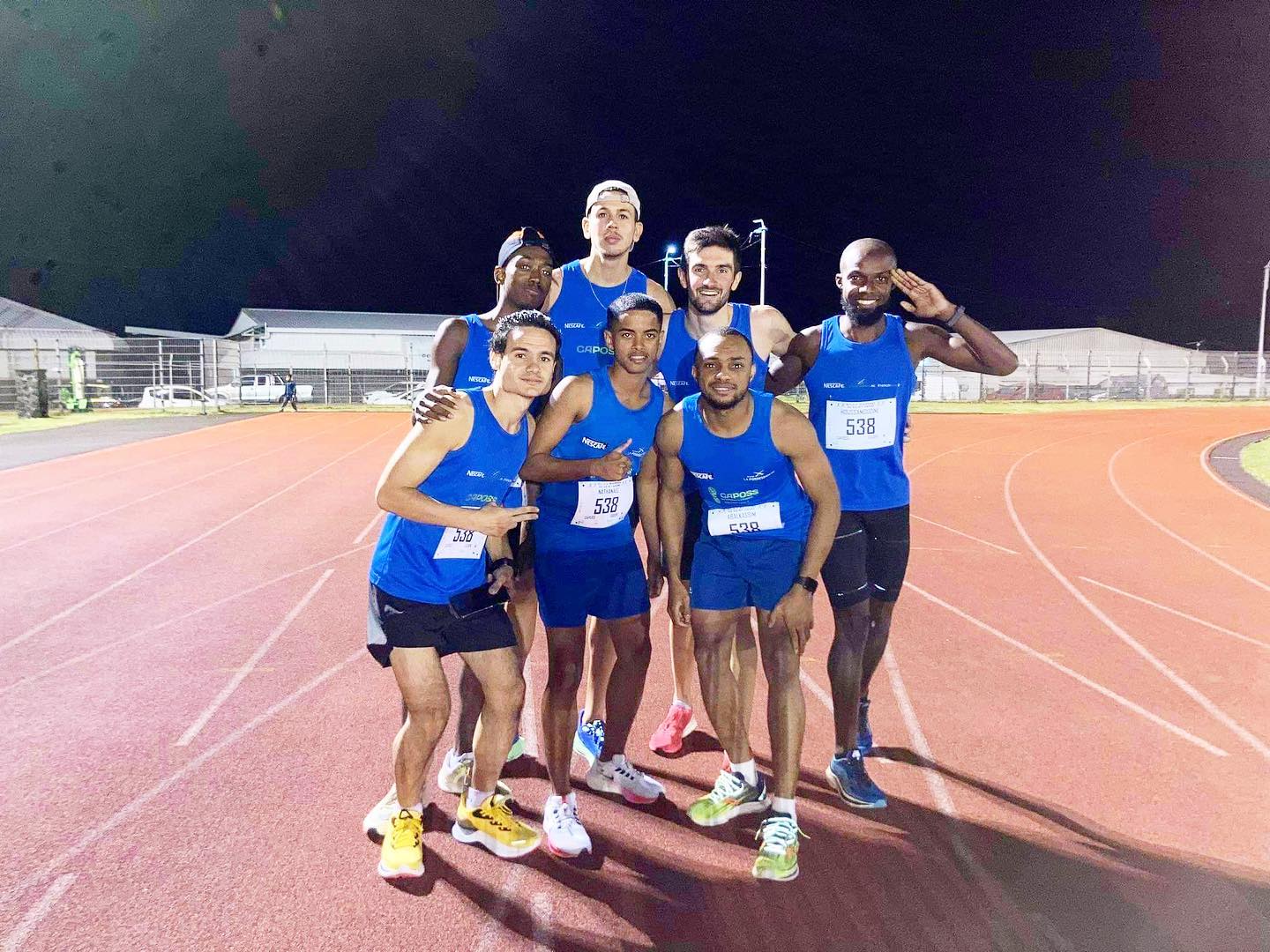 Relais nocturne de St André,
Belle 2e place pour la Caposs en 1h10’54💪🏼
#relais #standré #running #run #21km #caposs #lapossession #running #sport #course #iledelareunion #reunion #974 #trackandfield #athletisme #ffa