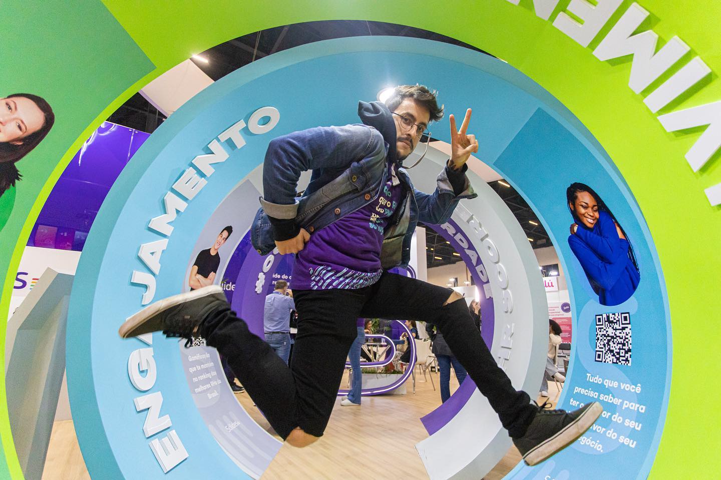 Um pouco da cobertura que realizamos para @solidestecnologia na Conarh 2022
.
.
.
#fotografia #video #eventocorporativo #onimage