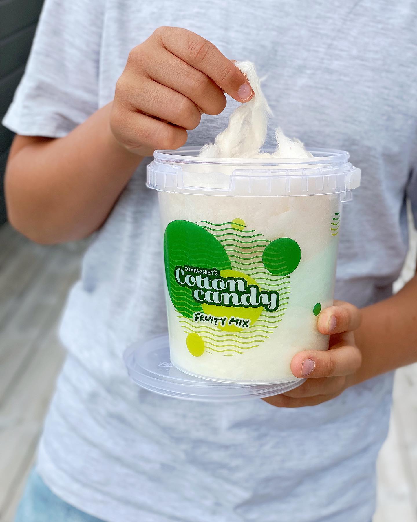 Har du testet ut vår Cotton Candy Fruity Mix? 😃 En populær søt sommermix 🍊🍋🍇
#cottoncandy #fruitymix #candy #sukkerspinn #sommer #popcorncompagniet