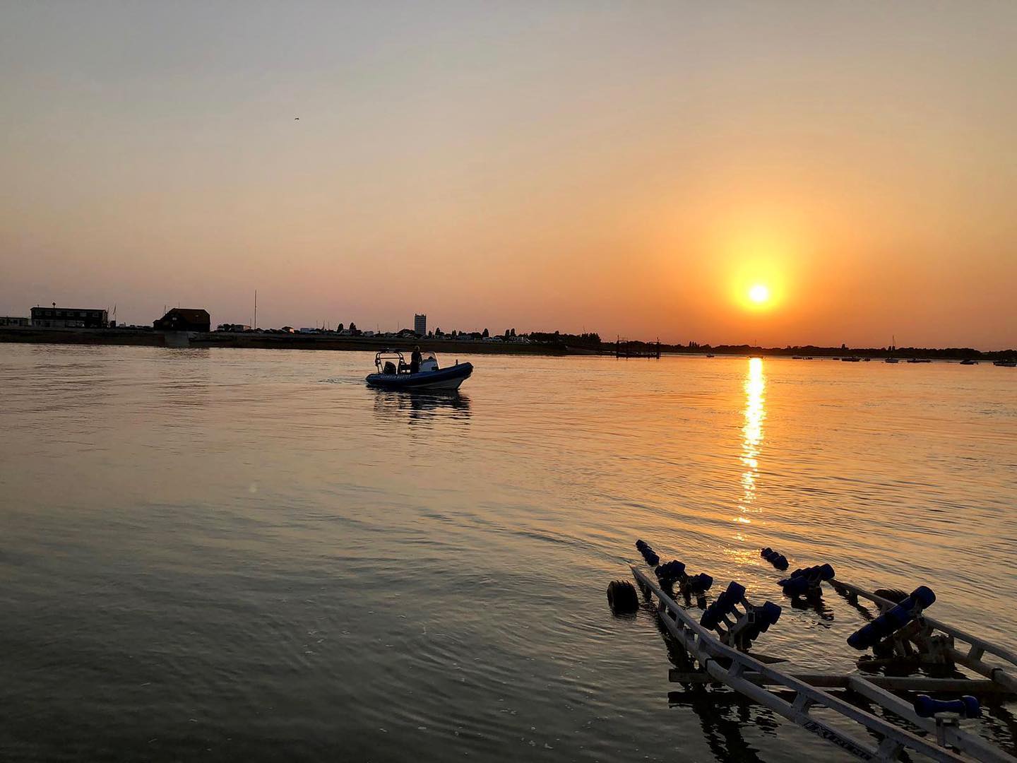 Our patrol team finishing off last night after a busy evening. A couple of calls yesterday – a few tows because of engine failure and one recovery.
The team were called to a harbour user who was suffering from heatstroke and periodically losing consciousness. With their help, the paddler was stabilised and taken to safety.
We rely on a full-time marine team of only three, ably assisted by a small team of seasonal staff who all put in an extraordinary number of hours over the summer season. We rely on their commitment and professionalism to a great extent over the summer. A truly great team (if we may say so ourselves!)😜
