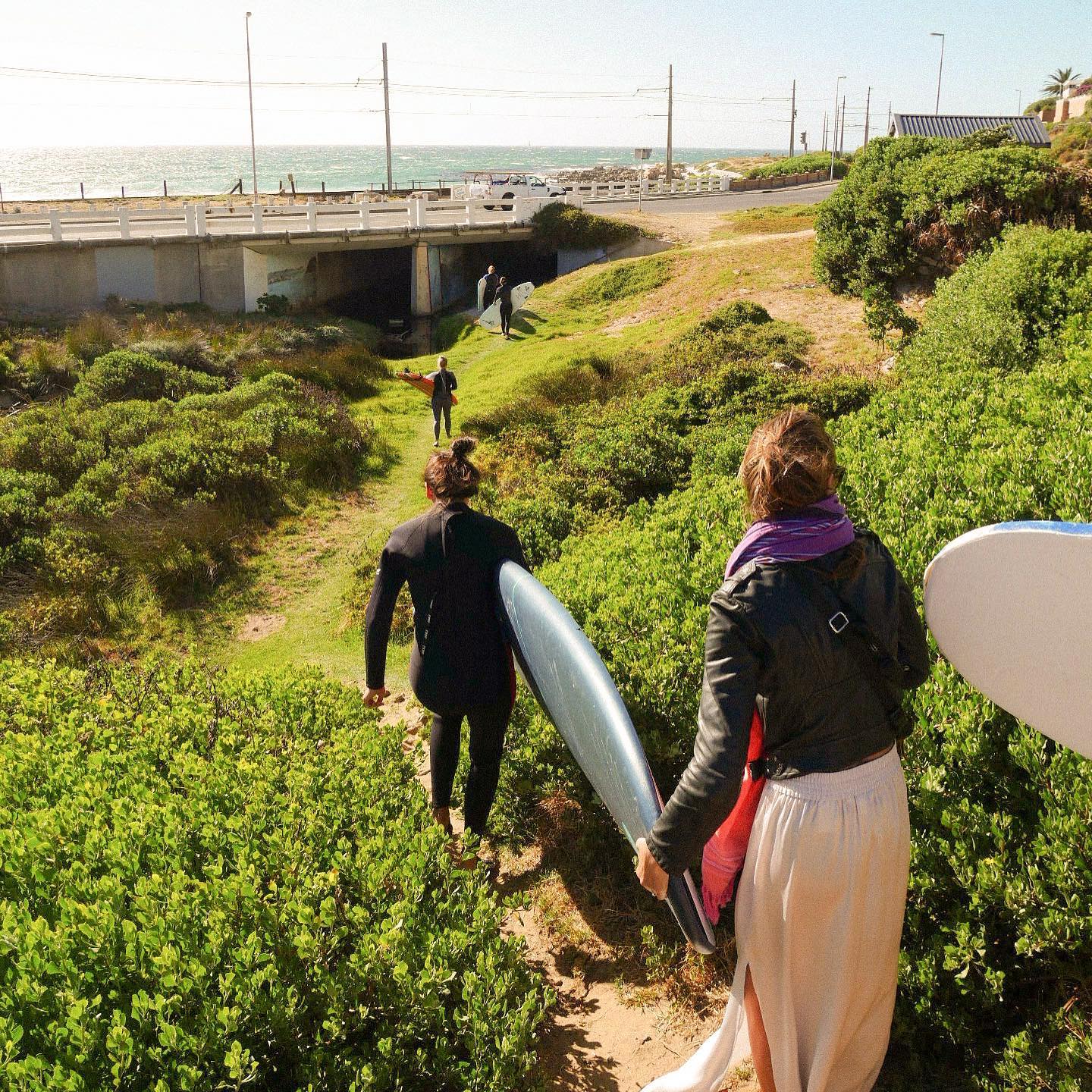 When the weather is sweet, head down to the beach and you’ll be fine 😁🌻🌊✨ #havefun #liveoutside #gratitude #surfculture #beachdays #beach #peachy #sweet #surf