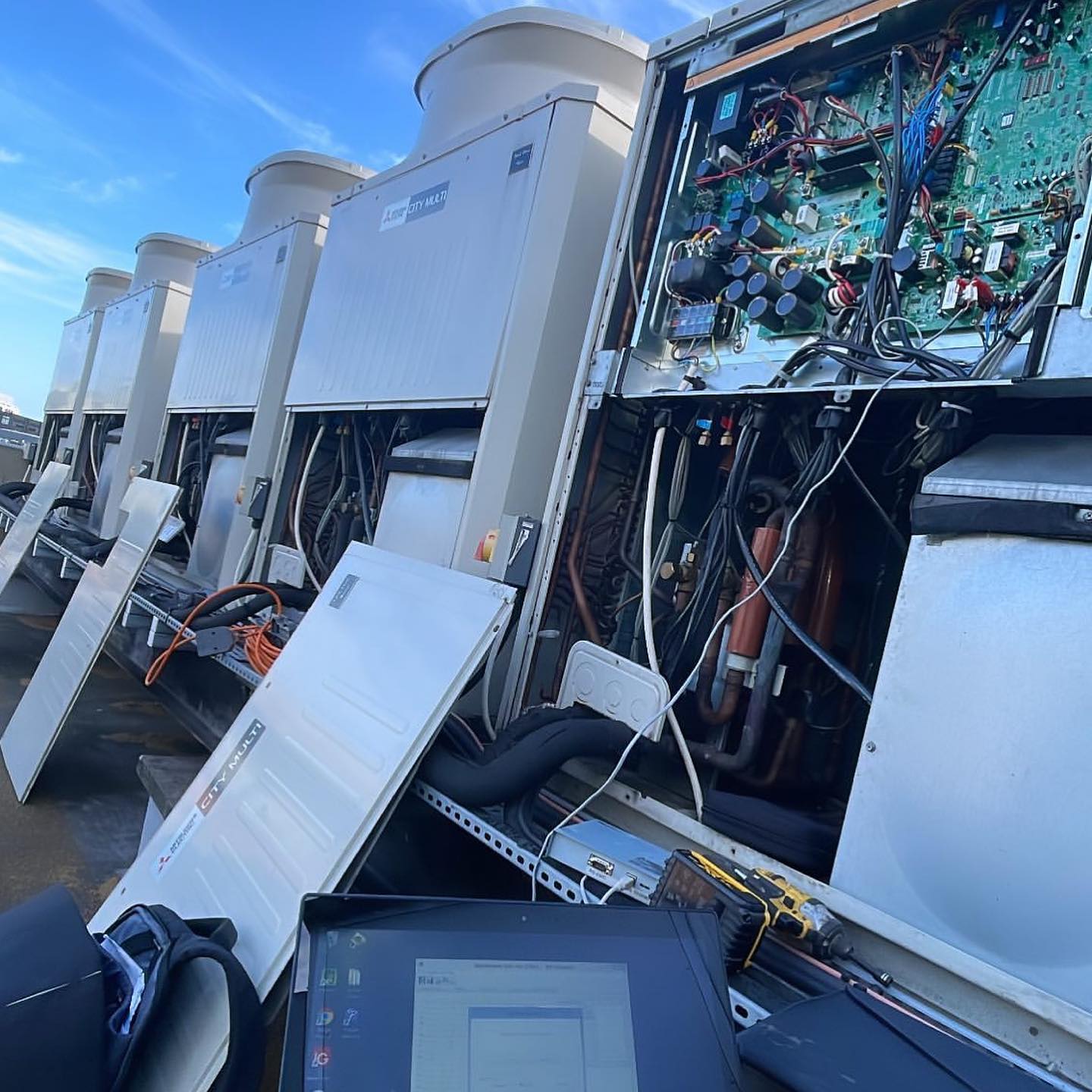 A full heat exchanger replacement carried out last week on a PURY-P300 VRF due to multiple leaks causing major component failures. Additional leaks found and repaired internally during the works with the system now commissioned and operational again.