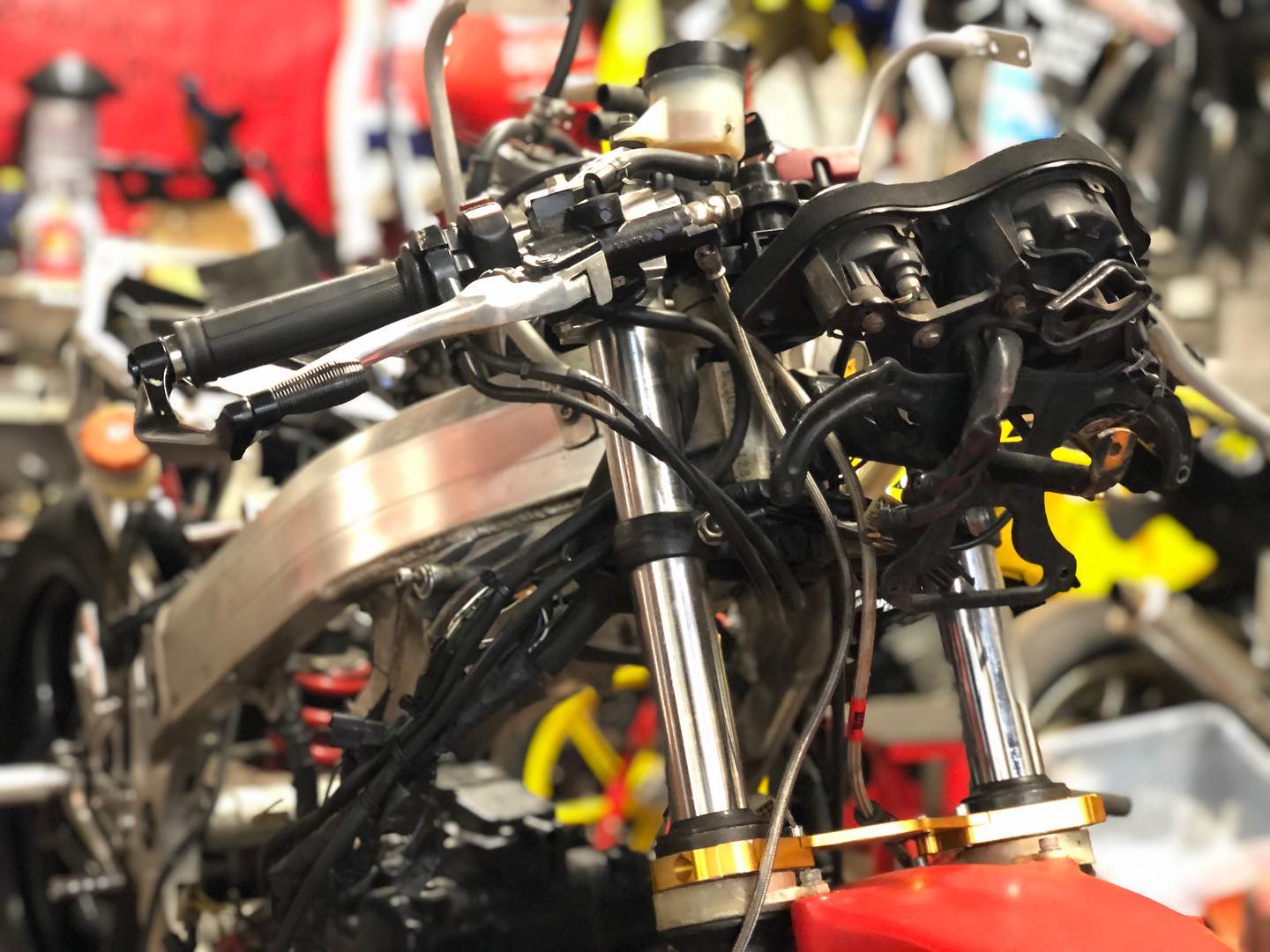 Time to get to lads to work at the #Hedzup workshop.