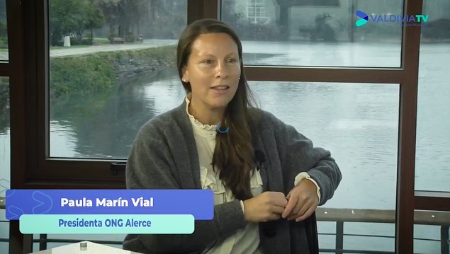 Gracias @valdiviatv por invitarnos a conversar sobre educación ambiental junto a @rod_a91 😎 . Profundizamos en nuestros queridos proyectos Gatoperro y Verdad & Belleza. Y, como siempre, insistimos en el tremendo valor del trabajo colaborativo por el bien común 🌟.
Gracias @munivaldivia por favorecer estos espacios de diálogo y cooperación 😄.
#tv #valdivia #educacionambiental #fomentolector