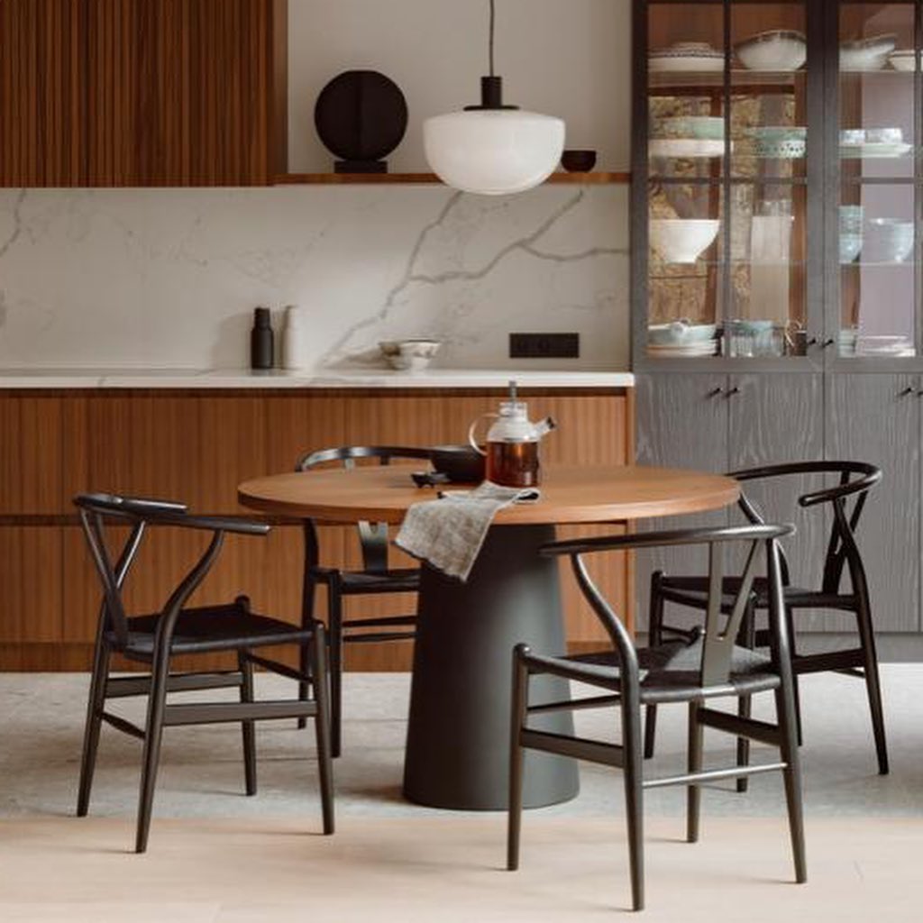 Promoción del 10’al 15 de agosto de $4,990 a $3,690
Silla Wishbone replica. Fabricada de madera y mimbre de fibras de naturales.
Dimensiones : 50x57x75 cm
.
.
.
#decoracion #deco #hogar #interiordesign #interiorismo #muebles #chairs #sillas #arte #decoración #sillawishbone #diseñodeinteriores #decoracioninteriores #decoraciondeinteriores #interioresdecor #interiores