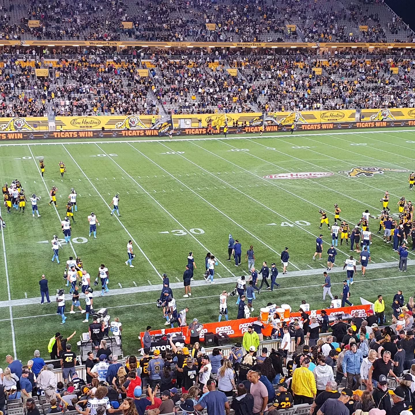 Cats win!!! Great date night with my wife Steph.
#hamiltontigercats #ticats #hamilton #football #datenight #love