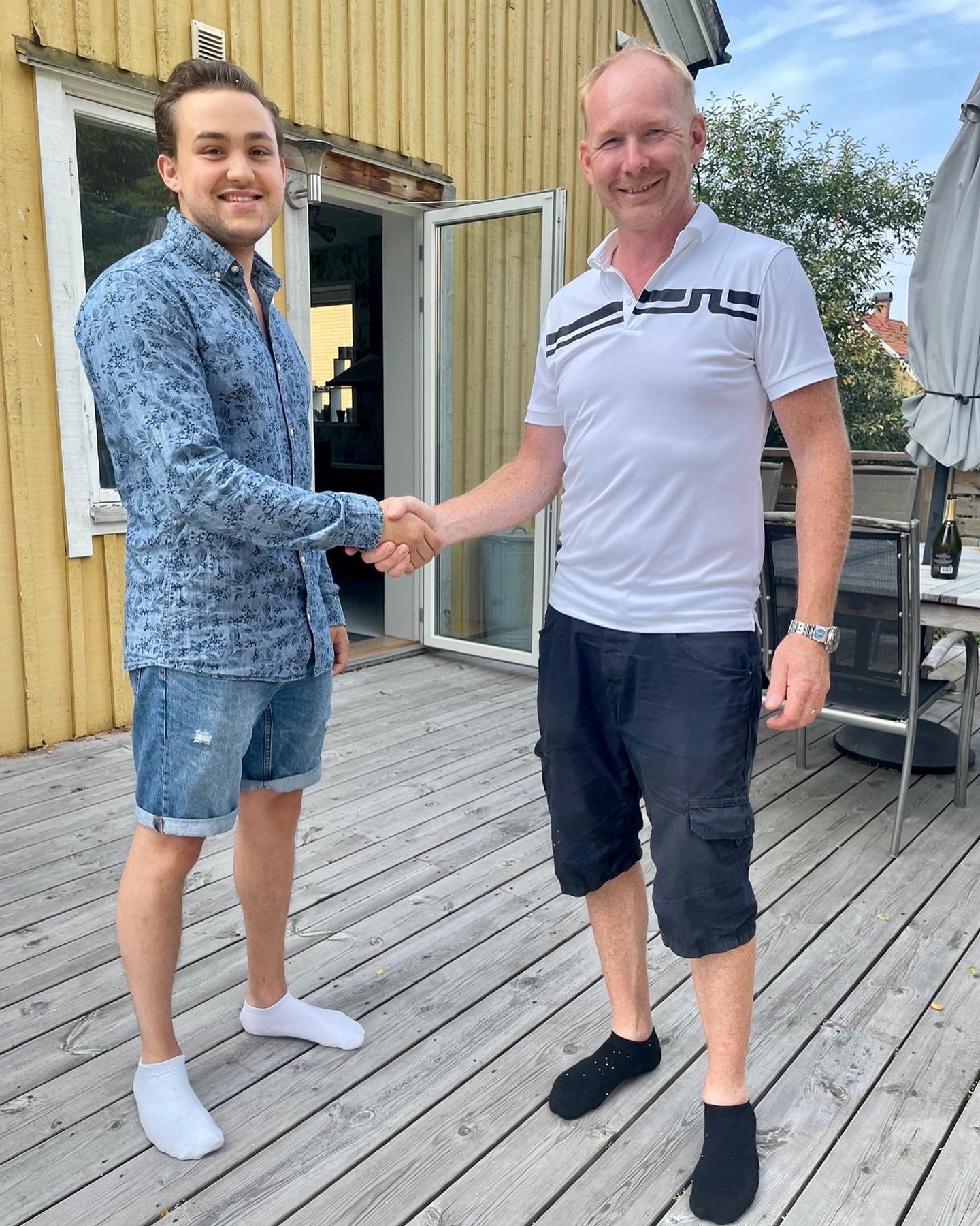 Idag presenterar vi Ömsabåtens nyaste besättningsmedlem Kevin Eriksson.
Kevin har en examinering som Järnvägsingenjör i sitt CV samt en hel del med spännande erfarenheter. Vi är otroligt glada för att Kevin klivit ner i just vår båt.
Hos Ömsa kommer han tex bidra med leveranser till kunden som Projektingenjör/Projektadministratör eller arbeta med datasamordning.
Direkt: 070-391 39 81
E-post: kevin.eriksson@omsaab.se
Mer om Kevin: https://www.omsaab.se/kevin