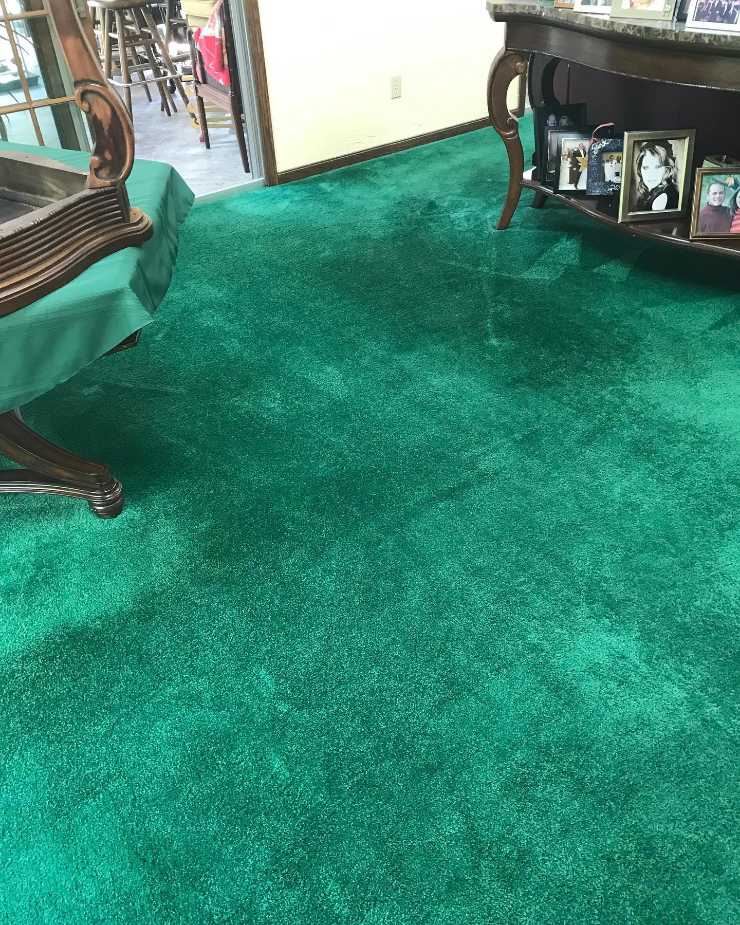 Cleaned some beautiful retro carpet!