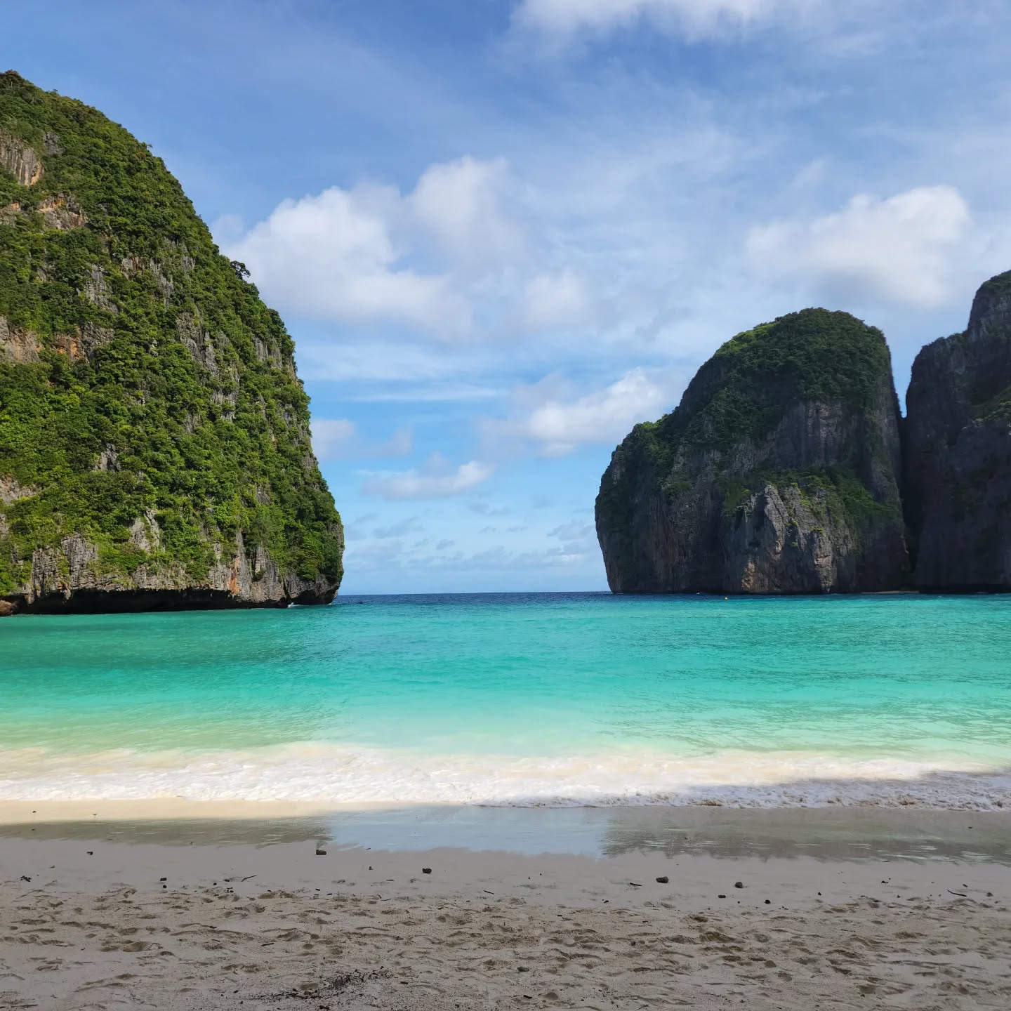 Core memories #thailand #phuket #phuketthailand #mayabay #jamesbondisland #phiphi #phiphiisland #travel #elephantsanctuaryphuket #beach #yact #anighttoremember #trauma #experience #latenights