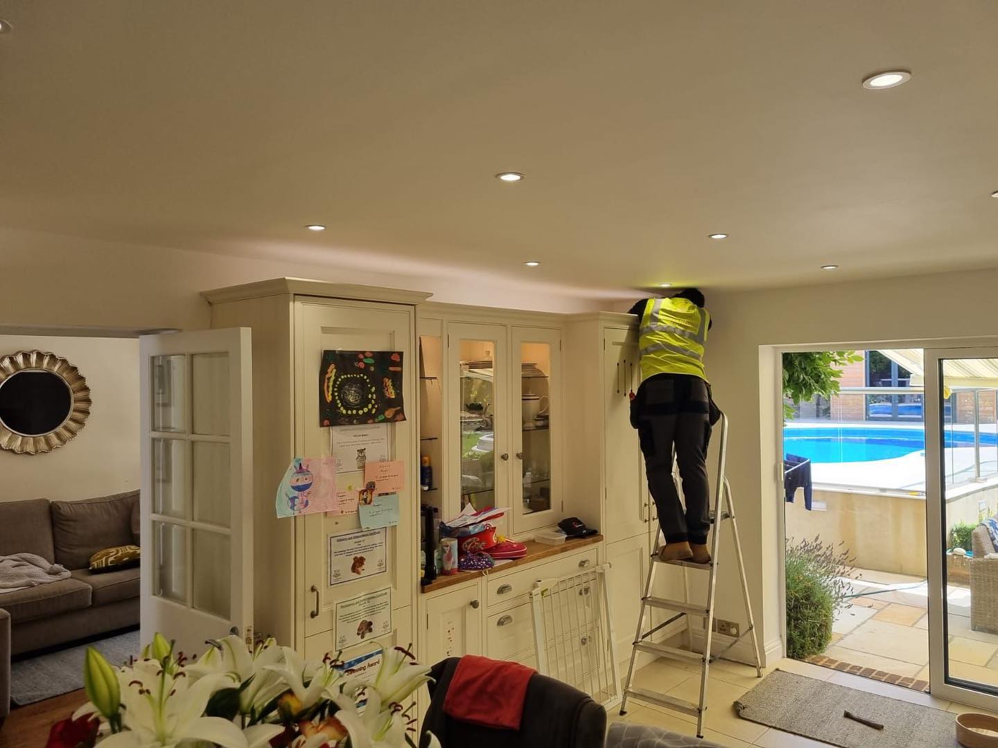 🔌⚡️INSTALLATION OF LED SPOT LIGHTS FOR A KITCHEN RENOVATION⚡️🔌 #electrician #electrics #construction #labouring #competitive #cityandguilds #niceicapprovedcontractor #jibapprovedelectrician #jibapproved #london #mobile #freequote #reliable #honest #ceo #tradesman #trade #builders #hardworking #industry #trizoneelectrics #growth #homeimprovements #lighting #ledlights #testing #faults #electricalfaults #teamwork