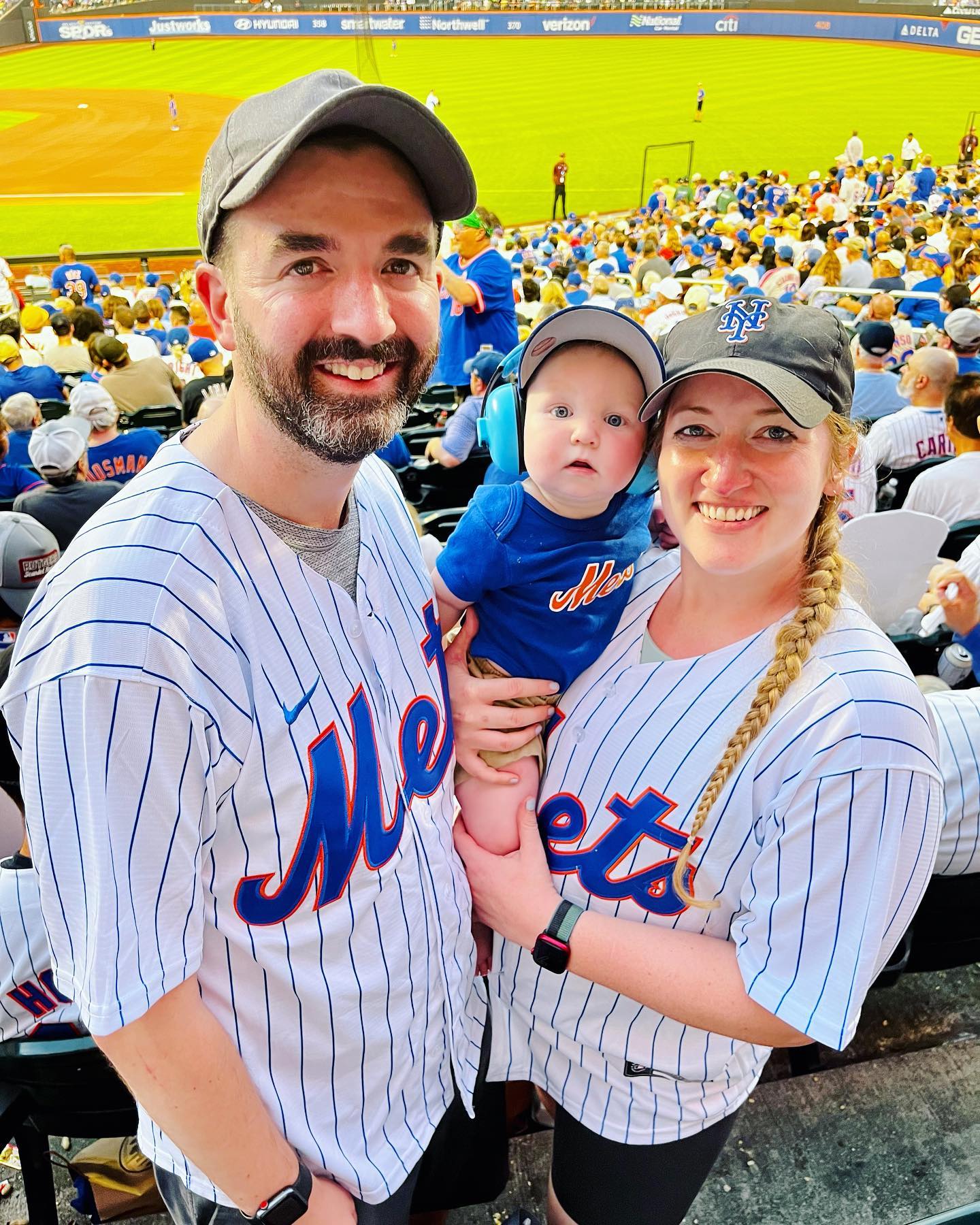 Arthur's first baseball game! #jayhook #letsgomets