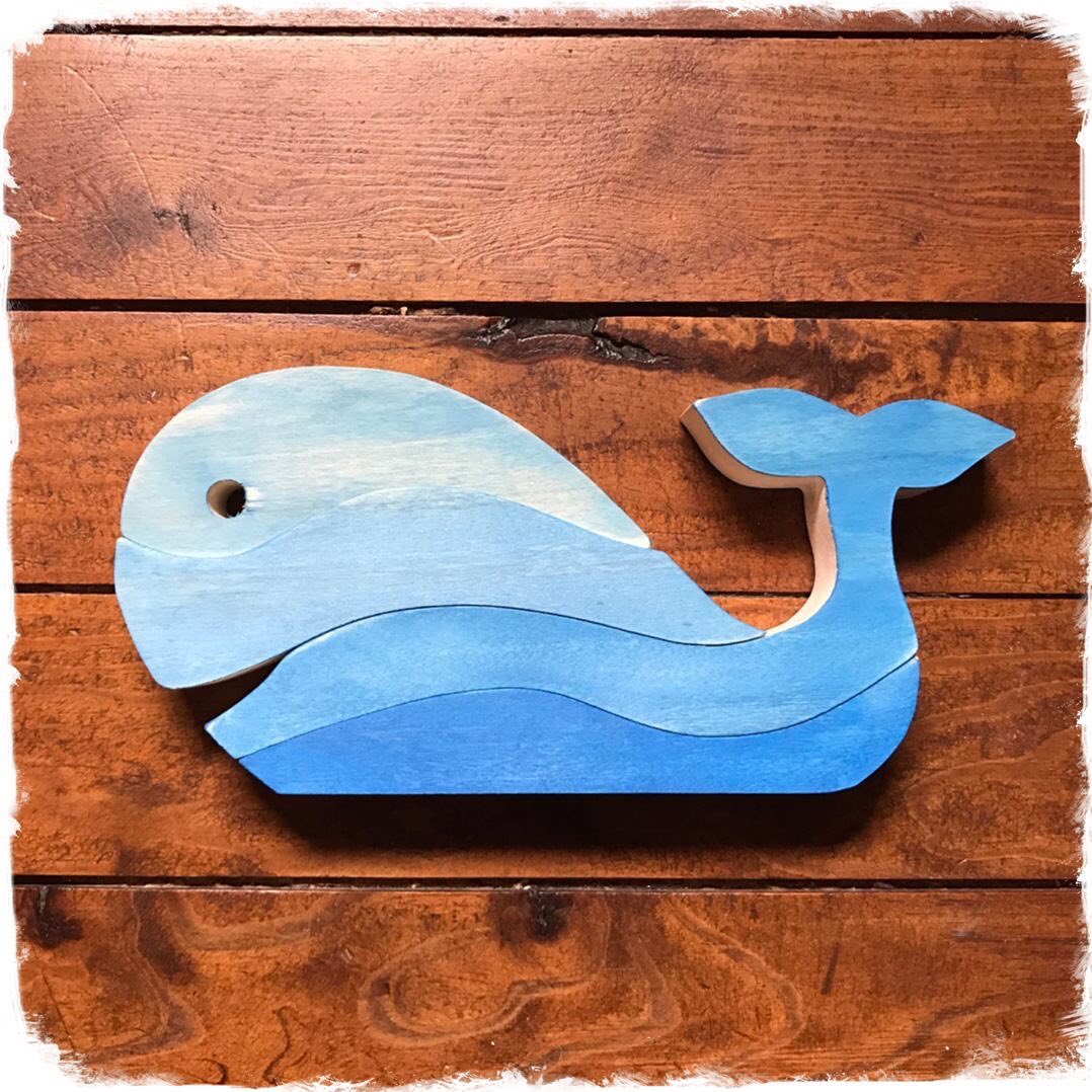 Puzzle à empiler baleine bleue… #baleine #puzzlebois #artisanatfrancais #faitmain #jouetsenbois