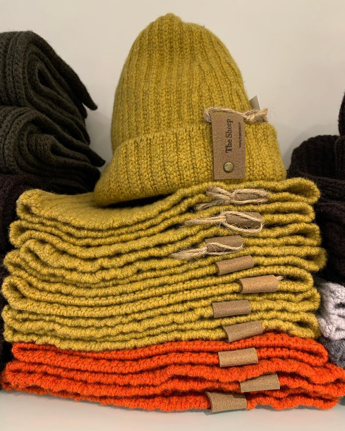 With the summer temperatures starting to slowly go down, we have the perfect goodies for you this Autumn/Winter 😊
Have a look through our website and we can send straight to you or call in store if you are around locally 🙌
-
#thesheepgalway #handmade #madeinireland #galway #wool #clothing #wildatlanticway