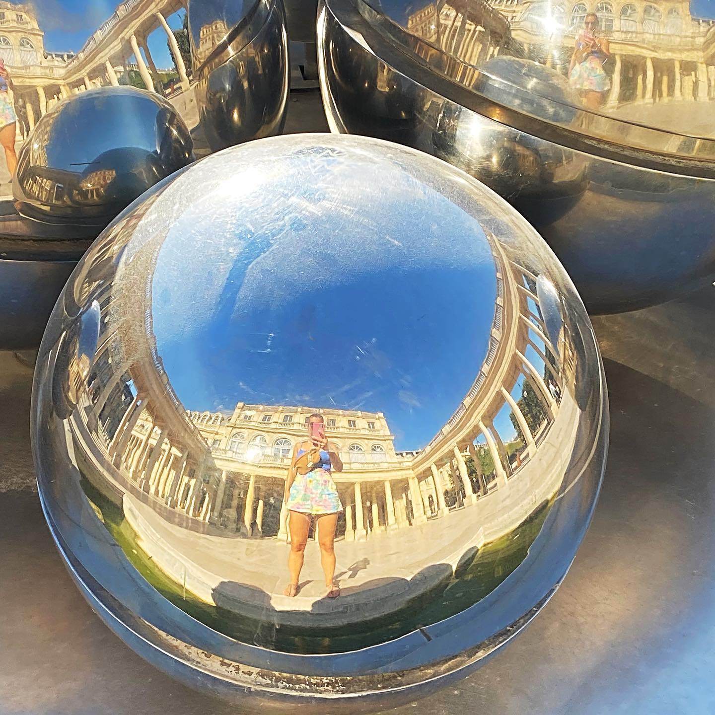 Vous êtes plutôt 1 - 2 !?
Dimanche vous êtes plutôt :
1- à être hyper actif et organiser votre semaine !
Ou
2- relax c’est mon jour de repos je ne fais rien?
😎🤓
Je dirais que mes dimanches sont généralement plutôt 1 j’organise ma semaine!
•
•
Sunday you are more to be :
1- hyper active and organize your week
or
2- rather relax it's your day off I do nothing?
😎🤓
•
•
•
#funpicture #weeklyplanner #jewelrybrand #bijouxdecreateur #créatricebijoux