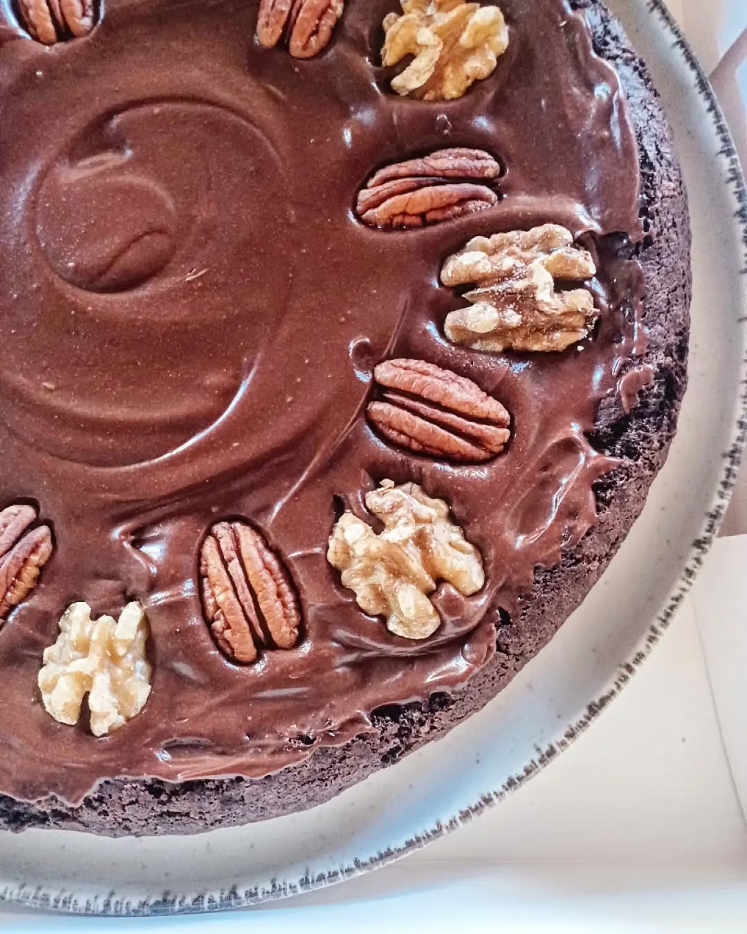 Vegan, GF chocolate brownie cake with choco-coconut ganache 🤤🥰 yum!!