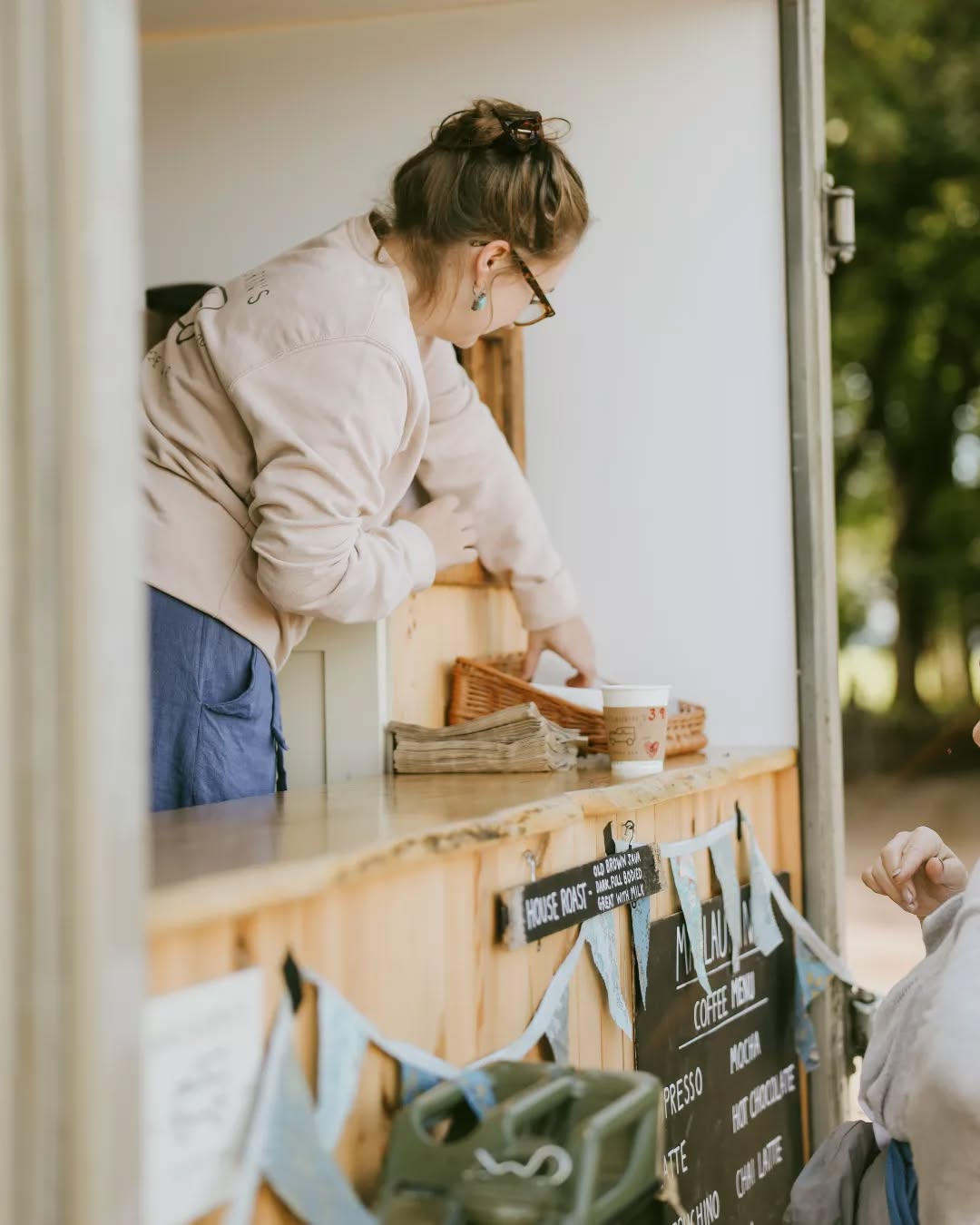 We've had a busy month of private events, ranging from the Scottish borders, to Loch Fyne, fabulously snapped above.
#scotland #coffee #landrover #landroverdefender