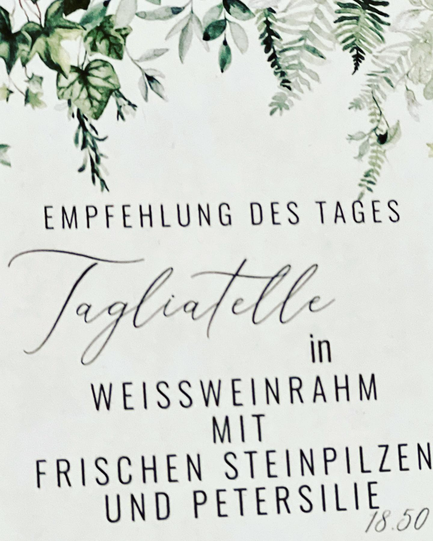 Steinpilze 🍂🍁
.
.
.
#steinpilze #mädchenitaliener #alteschönhauser #tagliatelle #pasta