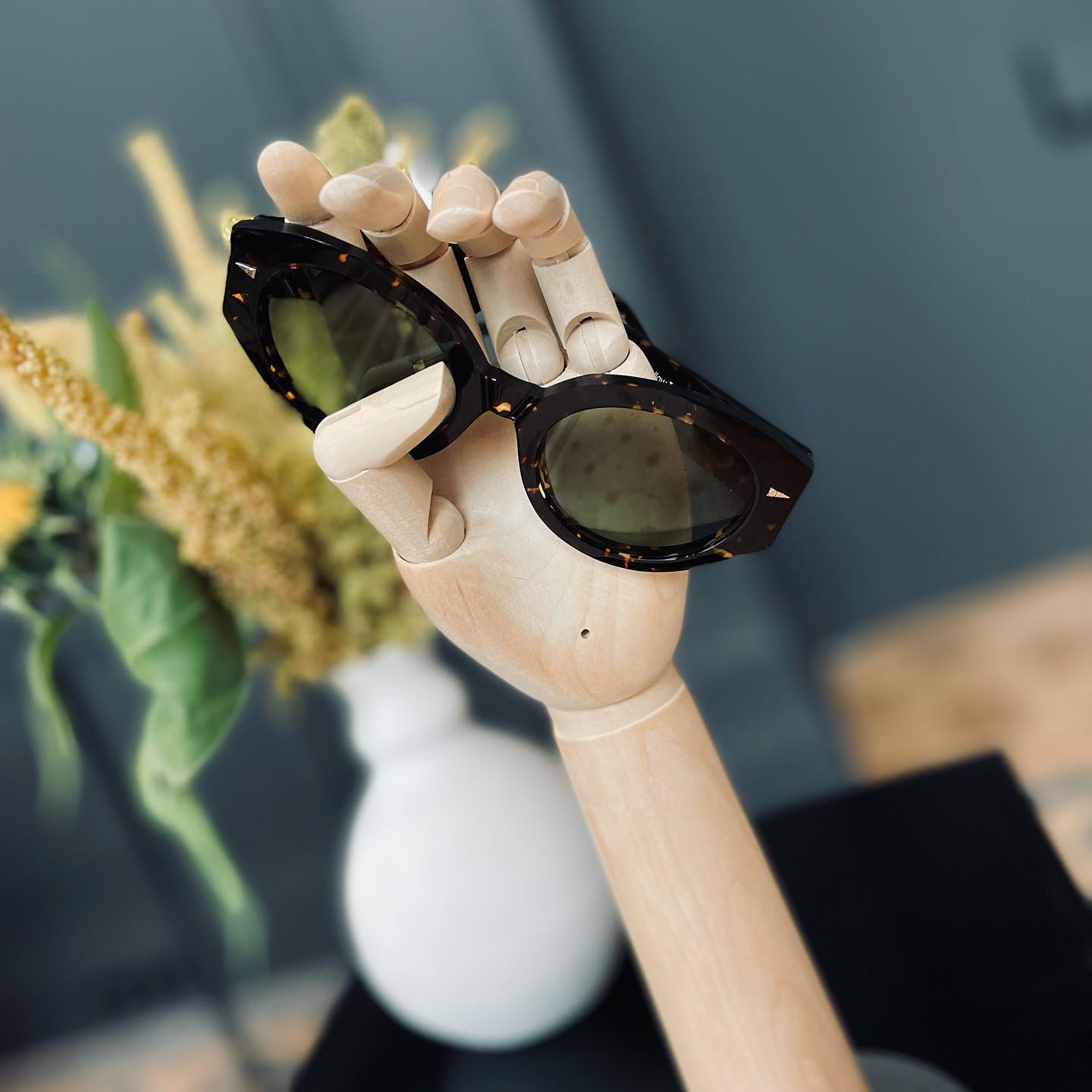 After a couple of days in beautiful Paris, for the @ahlem exhibition / trade show at the gorgeous @palaisgallieramuseedelamode. I’m now almost back at home. So grateful to have had this opportunity. Merci et à bientôt!