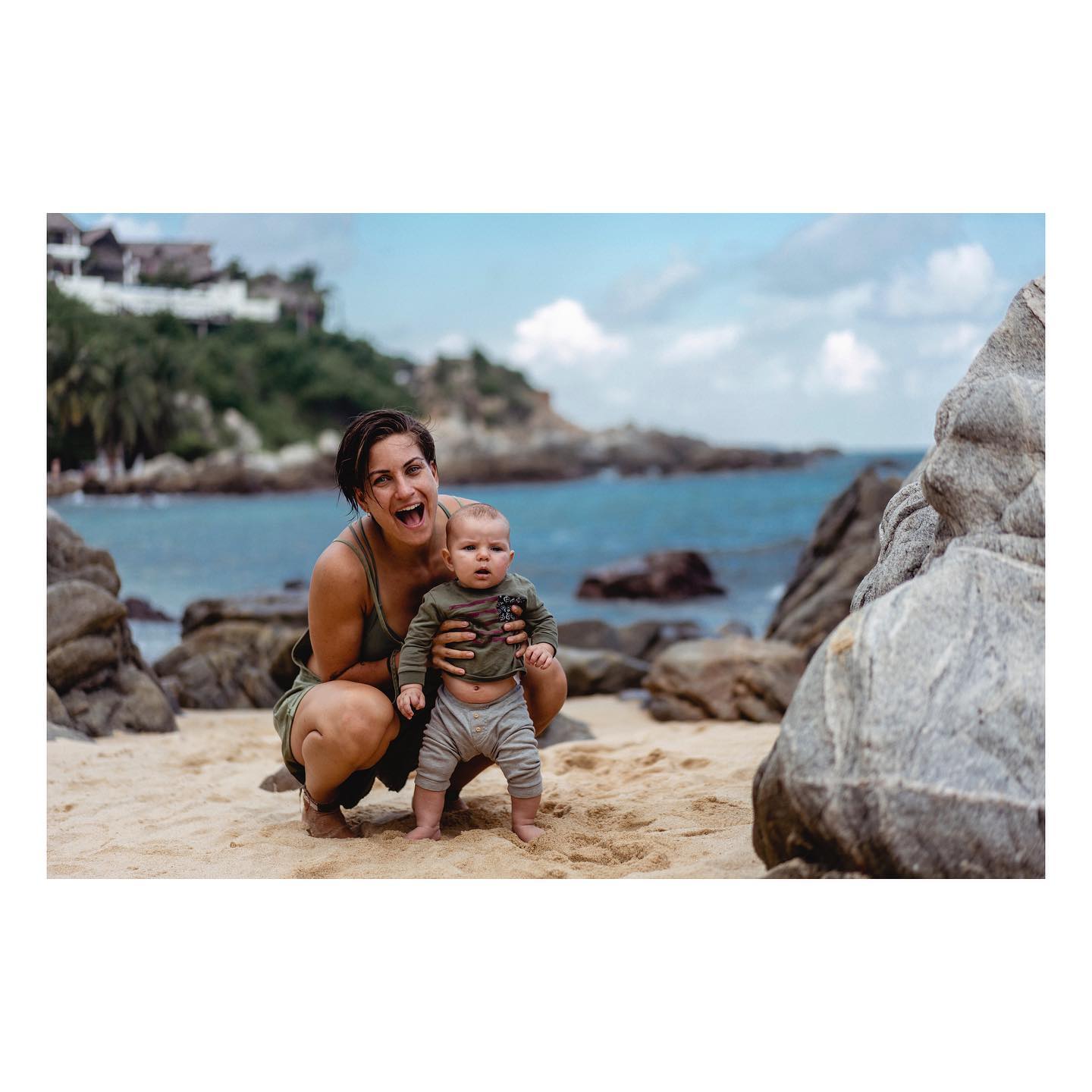 Mexico #07
we are family
This is us. Found this series of pictures worth sharing. There’s not much more to say.
June 2021