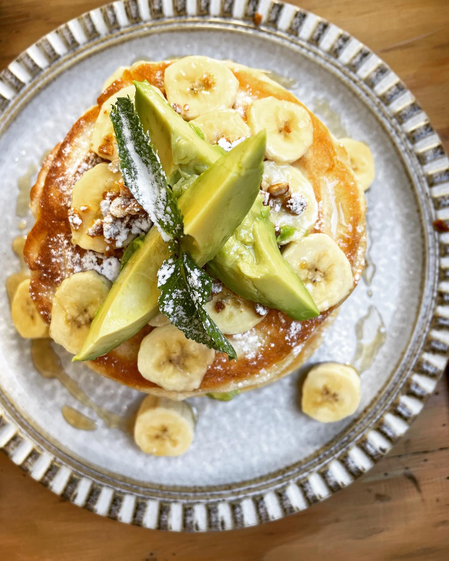 Was ist dein Lieblingsessen? Wann gabs dies zum letzten Mal? Kannst du dich dran erinnern? 🤔
Wir sollten öfters mal davon wegkommen was man essen „sollte“, gesünder „wäre“ hin zu ➡️
Was brauch ich heute? Was tut mir gut? Was schmeckt mir? 
Hör auf deinen Körper und erlaub dir auch deine Herzensmahlzeit - Jetzt, Heute, einfach so 🤍
Bei mir aktuell Pancakes mit verschiedenen Toppings - love it 👌🏻
Diese hier vom @passioncafe in Ibiza ✨
#lieblingsessen #soulfood #lieblingsort #ernährung #dowhatyoulove #justhappy #selfcare