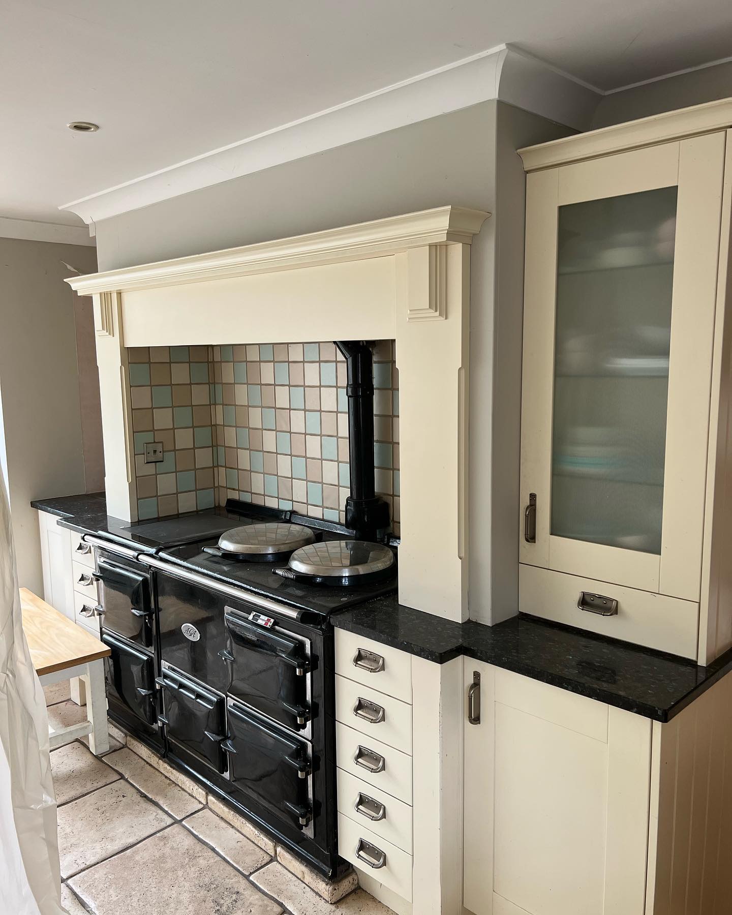 Existing cabinet cut out and replaced with bespoke Oven unit #hide’nslide. Also cut into existing worktop to fit induction hob #aga #savefuel #bespokejoinery #essexwoodworking @woodalldesigns
