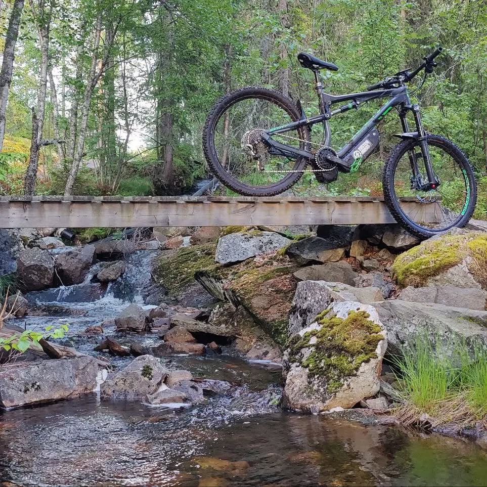 Noen av de prosjektene vi hatt i sommer
#customebikes.no #customebikes #customelectricbikes #scott #fulldemper #elsykkelkonverting #midtmotor #krankmotor #bafang #bafangmotor #ebikes #elsykkel #elsykkelkit #tongsheng