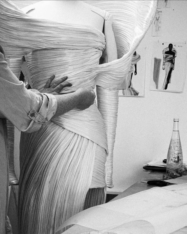 Designed by @balmain artistic director @olivier_rousteing making the most out of the circular material solutions from Solaris.
The dress was designed from the inspiration of whirlpools, enhancing the sculptural possibilities of our recycled fabric. Using pleating techniques, the material came to life in a unique spiral motion.
Working with waste, such as discarded @evianwater bottles, we need to respect and preserve the quality and beauty of the recycled material.
We believe this to be essential in order to be accepted into industries where the expectations of beauty are very high.
#balmain #evian #fashion #design #circularity #upcycling #design