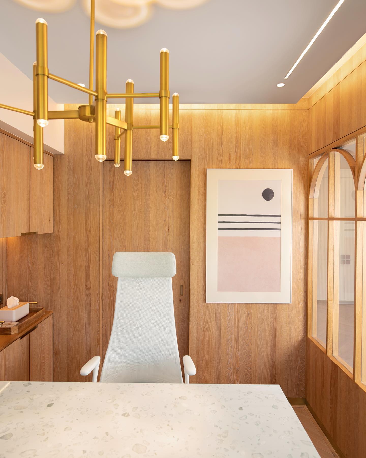 Our team here at @casa_novo transformed this compact piece of real estate into a very useful and well appointed studio and office space..
Seen here is the designer's private cabin that overlooks the beautiful retail space of the studio..
With ample storage packed in on the side walls, the beautiful fluted wood + terrazo desk and chandelier above are the focal points of this space..
And the hidden gem is the stocking room right behind the desk dedicated for storing fabrics, sample pieces, packing materials and so much more that adds to the magic of bespoke tailoring ✂️🧵🪡
Interior Design & Styling: @casa_novo
📸 : @dilipvbhatia
#interiorarchitecture #fashion #interiordesign #architecture #studio #office #design