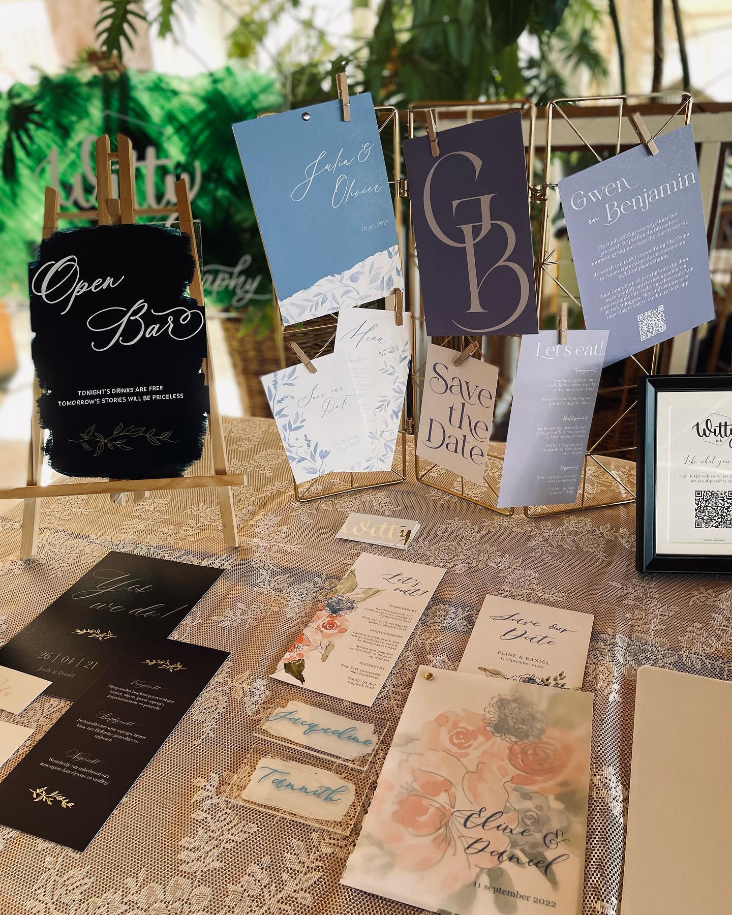 Gezellig dagje op trouwbeurs @jouwmooistedag.nl bij @sandcbar_katwijk vandaag. #trouwbeurs #trouwen #trouwkaart #trouwkaarten #trouwkaartenopmaat