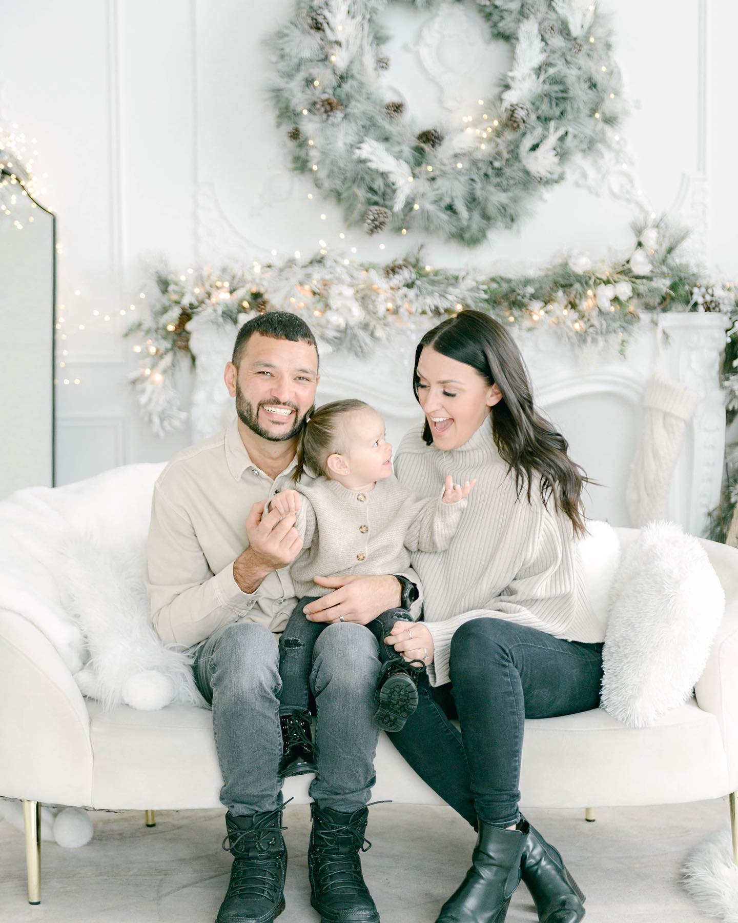 HOLIDAY MINI-SESSIONS ✨ $295 / 20 mins / 25 holiday cards with envelopes ✨
PLUS additional retouching on your favourite photo from your set!
I’m so excited for 3 dates of holiday sessions in 2 stunning GTA studio locations!! This year’s #holidayminisessions will be held at Mint Room Studios (Toronto) and The Ruby Manor (Brampton), to accommodate as many beautiful families as we can! DM or email for more info - these are going to go FAST!!
.
.
.
.
.
.
#holidaysessions #torontoholidayminisessions #holidayfamilyportraits #photographyspecial #christmasphotos #torontofamilyphotographer #torontonewbornphotographer #torontomaternityphotographer #torontoportraitphotographer #torontoeventphotographer #durhamregionphotographer #yorkregionphotographer #peelregionphotographer #gtaphotographer #ontariophotographer #familyphotography #newbornphotography #maternityphotography #themotherhoodanthology #familyinspo #refinedpresets #refinedco #lightroompresets #naturallight #naturallightphotography #lightandairy #megmateraphotos