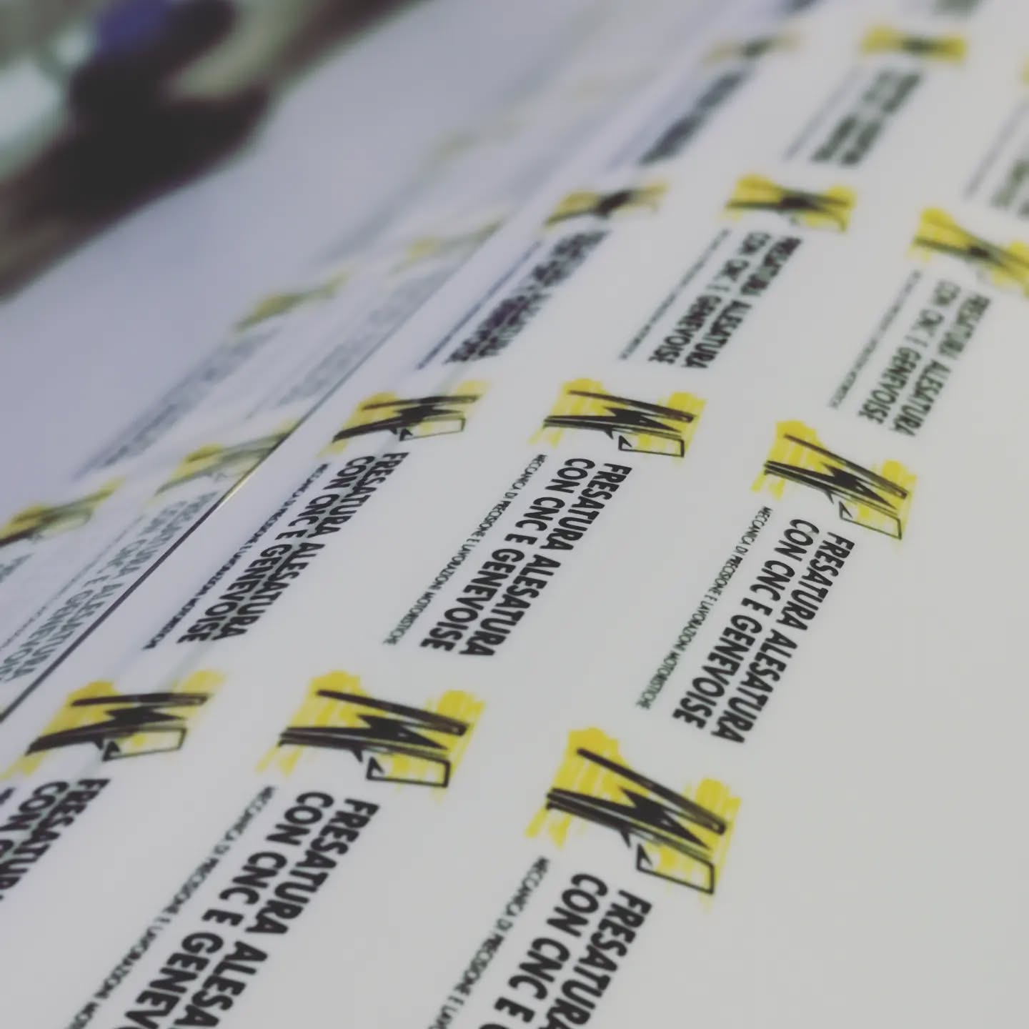 Etichette per interno ed esterno.
.
Cliente: MP ZONTA
.
#etichette
#etichettepersonalizzate
#adesivi
#brand
#stampa
#design