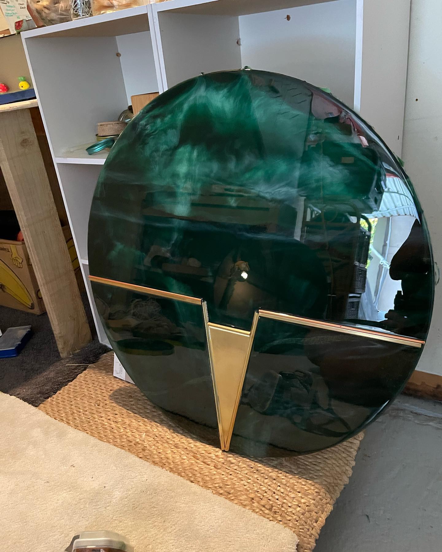 R E S I N P O U N A M U P I E C E S #resin #pounamu #900diameter #700diameter #triangles #copper #brass #metal #rounds #pounamu #greenstone #awa #river #resenepaints #norskiresin #geometric #stone #contemporary #artlife #collection #māoriart #māoriartist #nelson #nz