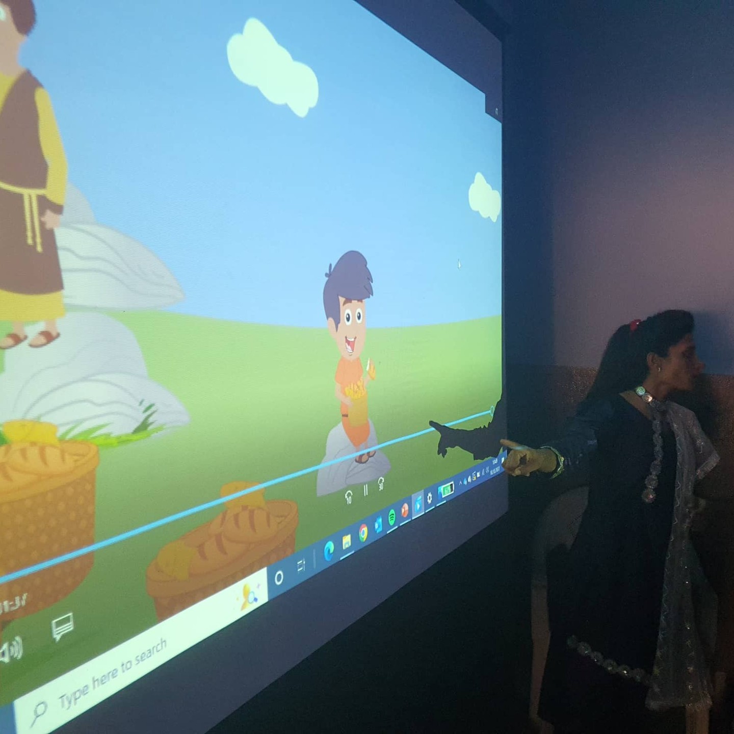 Í gær voru nokkur myndbönd Sunnudagaskólans sýnd í skóla í Pakistan, þýdd yfir á tungumálið Urdu 🤯
Sunnudagaskólinn þýðist sem dæmi svona 👉 اتوار اسکول