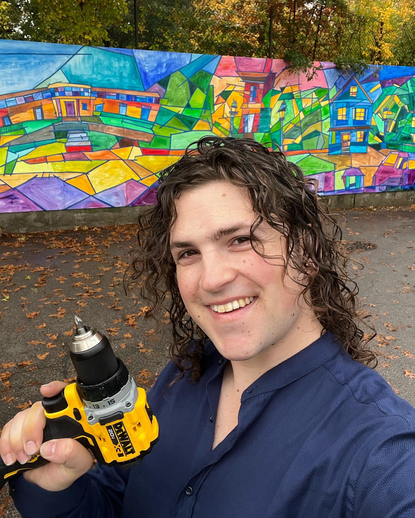 Mr.FixIt! Made a quick pit stop in Wellesley to fix my 2017-18 mural, Coloring Book! It was damaged a few months ago and three panels were totally destroyed 😢❤️🩹💔and had to be replaced. Luckily, it’s a fairly straightforward process, and I got right to it! With this last project, I’m finally concluding my three week, four project trip to New England and headed back to DC. :) Can you tell which panels are new on the Theseus’ Ship of a mural?? .
.
P.S. shout out to my mom for helping install the panels ☺️💞💕🤗
.
.
.
.
#publicart #mural #wellesley #bostonart #fineart #communityart #stainedglassart #artrestoration #fineart #publicartist #streetart