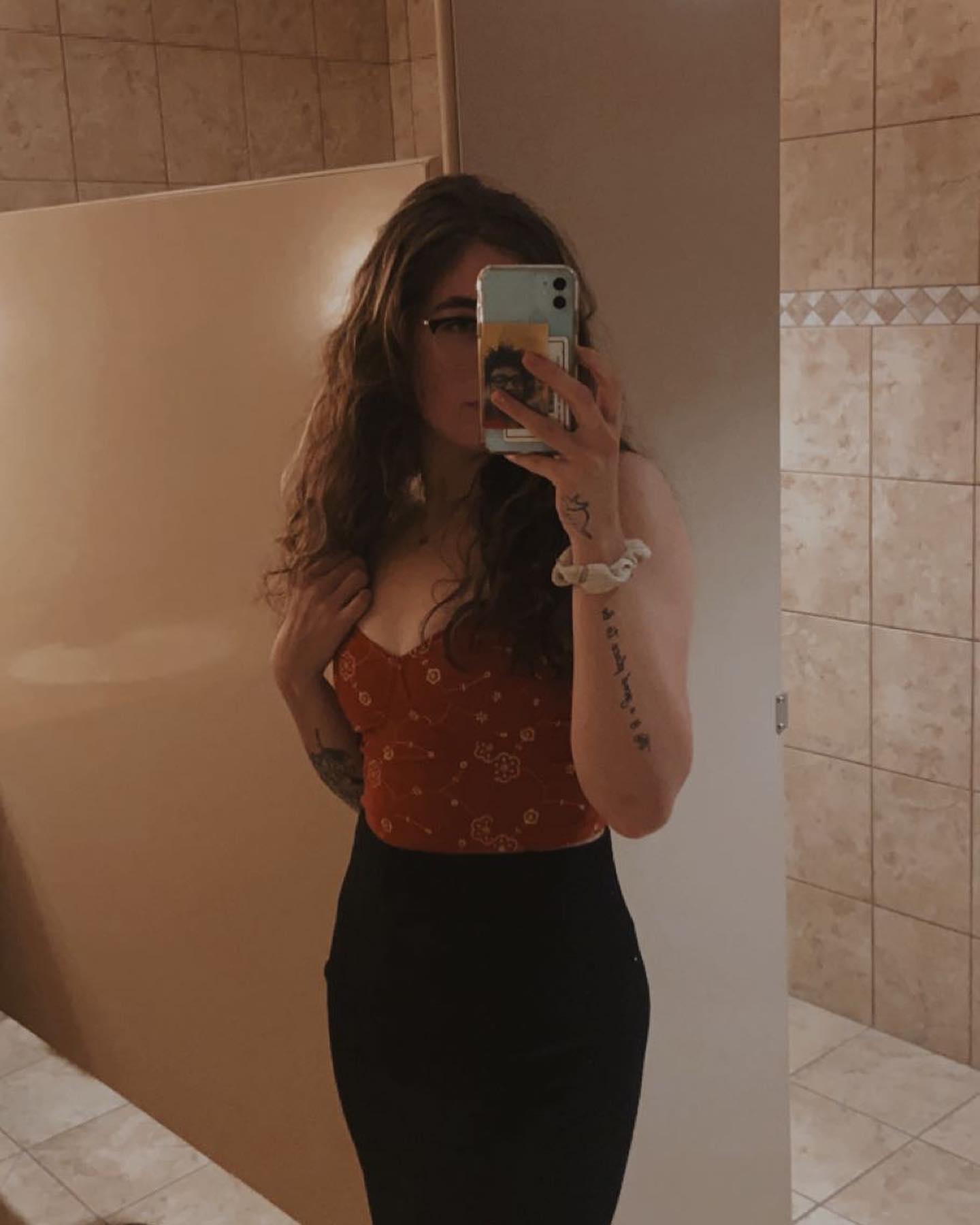 👻🐝’s ;)
#lighting #photography #fall #college #fit #model