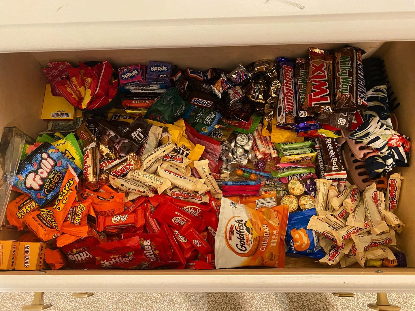 Some of my kids are natural organizers and others are not. There are some great organization strategies for brains that do not naturally sort and categorize things like this. Your system doesn’t have to look like this for it to function well and be sustainable for you! #neurodivergent #adhd #organizingforeveryone