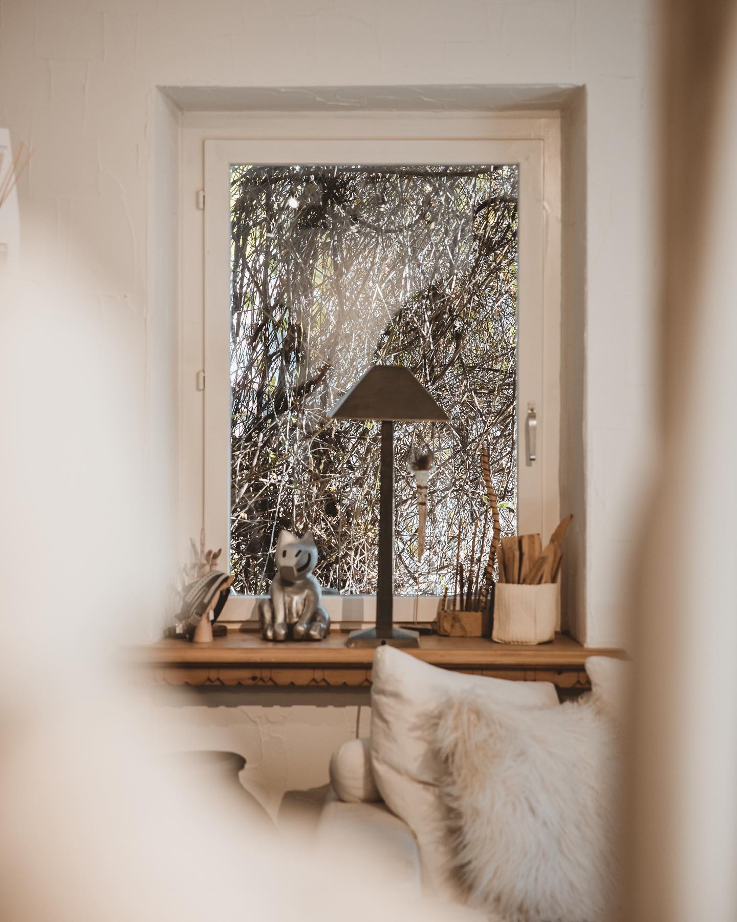 FIRST SNOW.
#fashion #boutiquearosa #boutiquejelen #welovearosa #snow