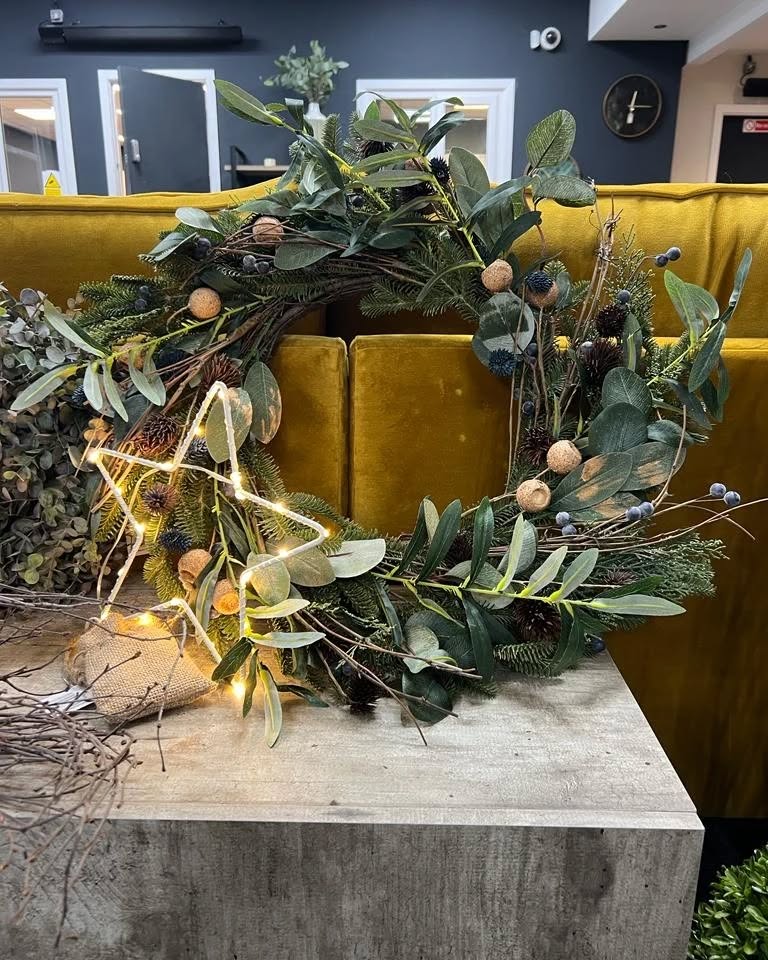 We have Christmas Wreaths to suit every home and budget.
Starting from £15.
Free delivery.
#Christmas #interordesign #christmasdecor #christmasdecorations #livingroomdecor #insta #christmaswreath #localbusiness #shoplocal