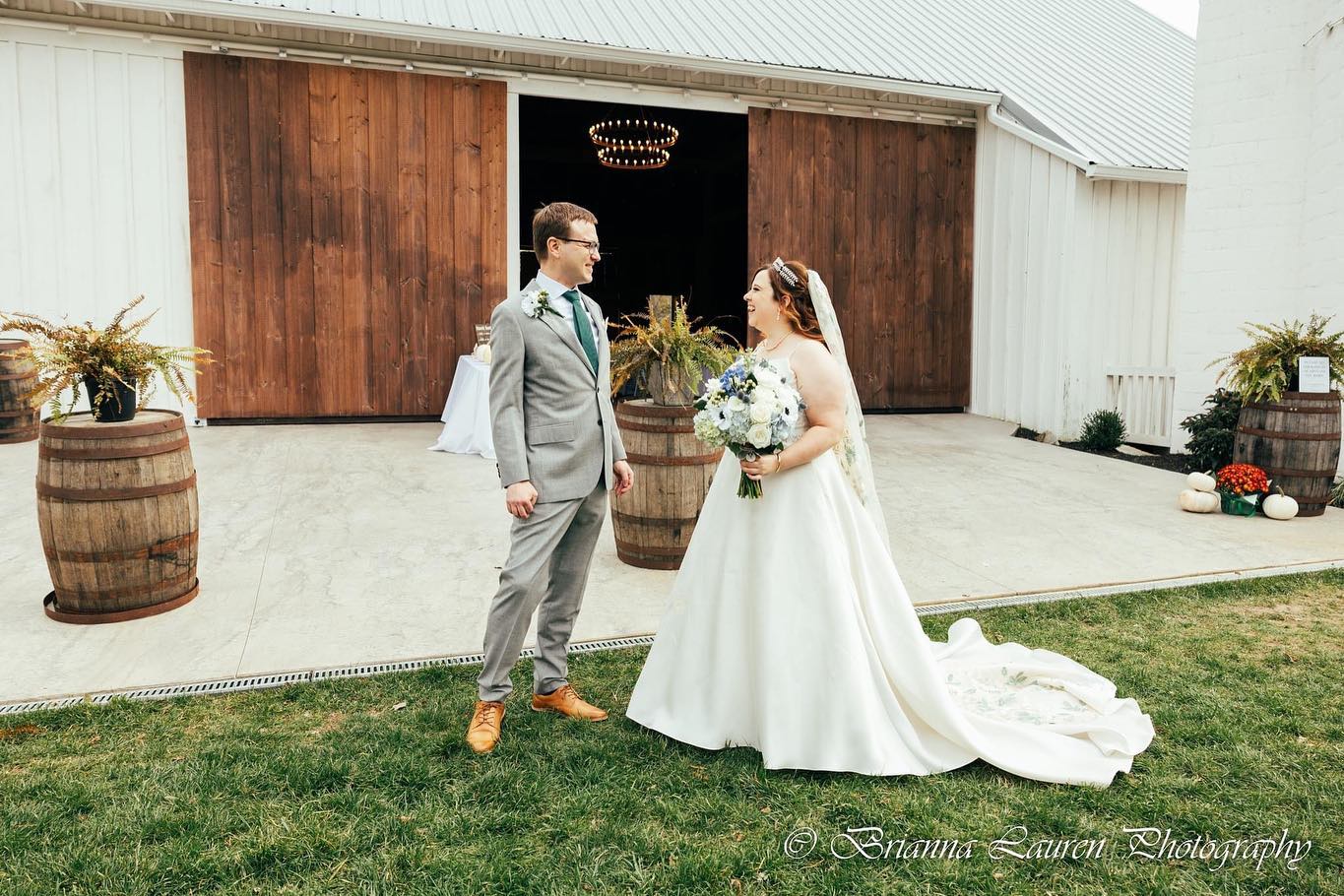 Congratulations to the Shepherds! 💕🍁 We loved being part of your perfect day!