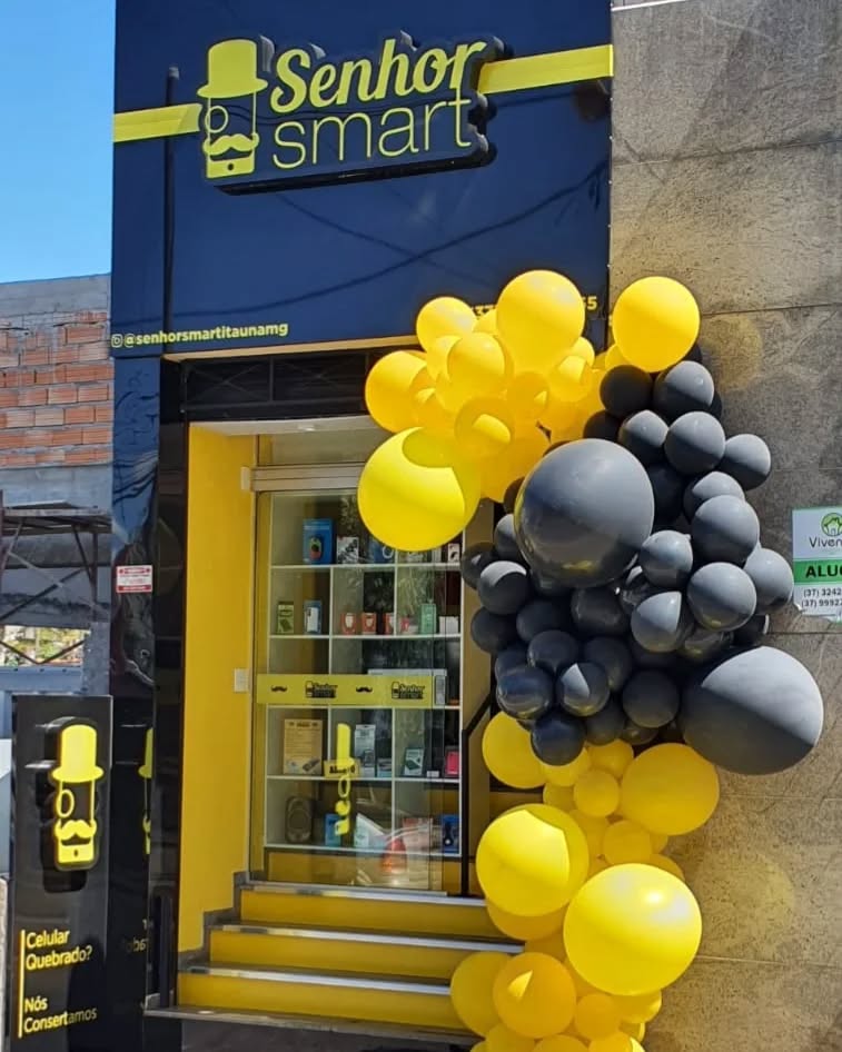 Sábado foi a inauguração da @senhorsmartitaunamg e ficou incrível o resultado deste projeto e administração da obra.
Parabéns ao Alan e a Márcia! Com certeza já é sucesso 😃
#projeto #obra #celular #arquiteturadeinteriores #arquitetura #arquiteto #comercio