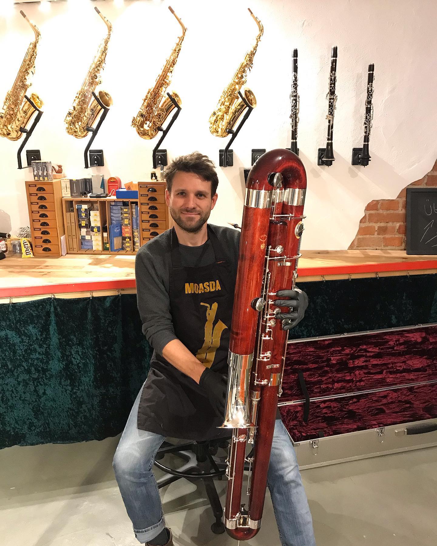 In meiner Werkstatt gibt es Zuwachs. Im Mietpark ist nun ein Oscar Adler 1369 Kontrafagott. Ein wunderbares Instrument aus dem Vogtland. Ab jetzt bei mir zu mieten. #kontrafagott #mietinstrumente #wildwoodwind #sonderling #fagott #berlin #bassoon #contrabassoon #oscaradlerbassoon #oscaradlerfagott #oscaradler