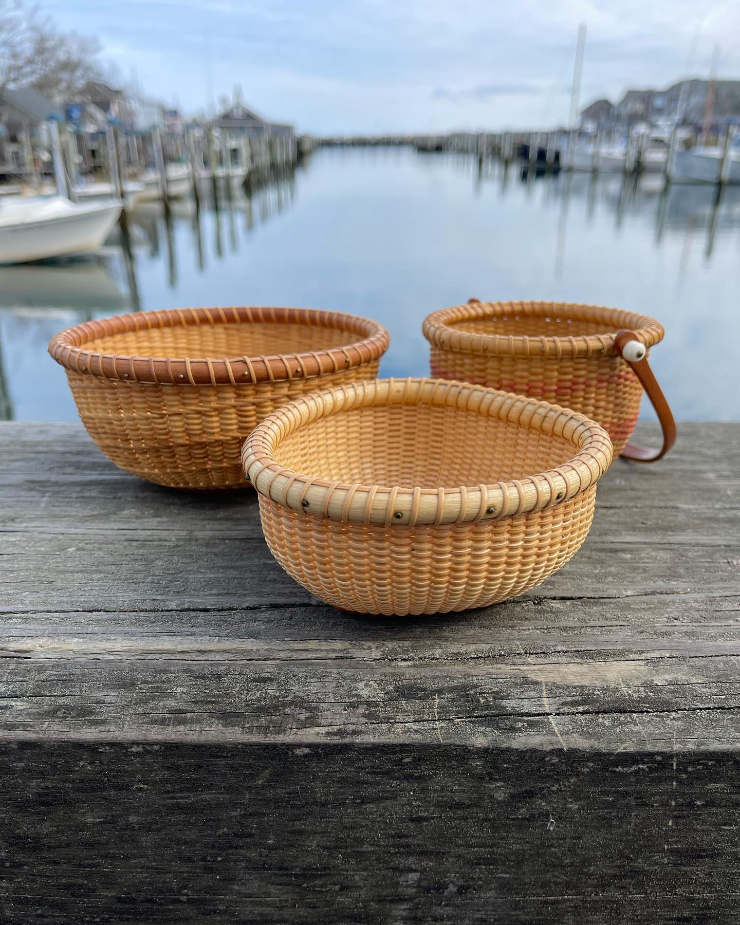 I've finally found some time for basketmaking, and can't wait to show you new work soon!
#artistsofinstagram #nantucketbasket #nantucketlightshipbasket #lightshipbasket #handmade #nantucket #nantucketisland #nantucketphotos #ack #02554 #nantucketphotography #newengland #newenglandphotography #massachusetts #capecod #capecodphotography #nantucketgifts