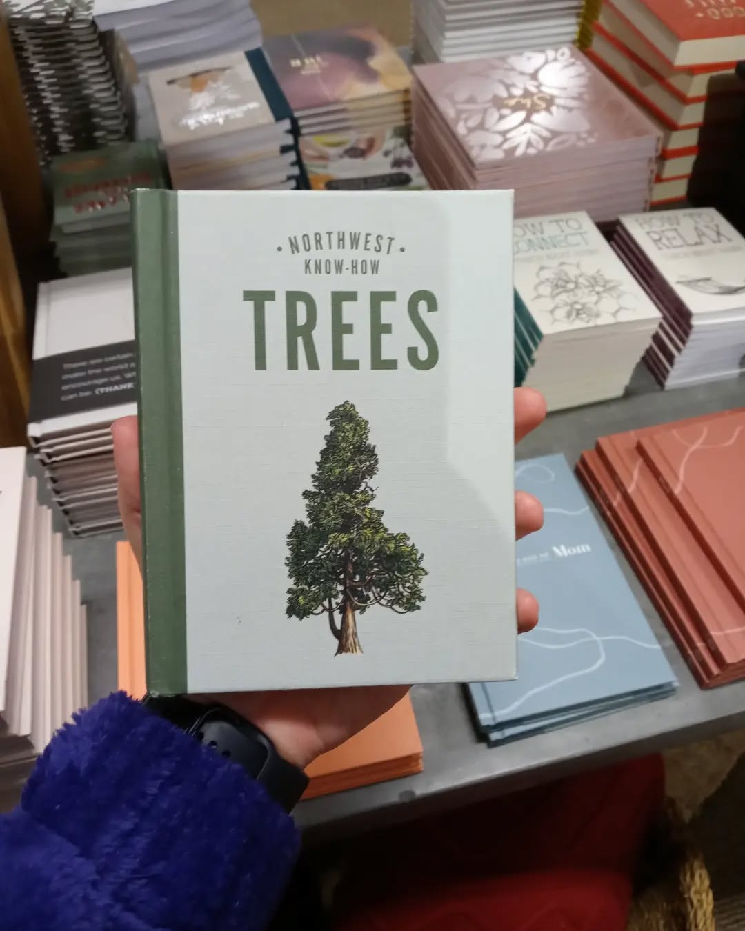 Another @molbaks appreciation post!
If you're shopping for one of those people who is obsessed with all things PNW (no judgement - I am one of those people!) this is a perfect place to shop for them. They typically have local chocolates, Sasquatch gems, Huskies decor (they have Cougars too but we don't talk about that 😅), and huckleberry flavors galore. 🌲
#pnwobsessed #upperleftusa #shoplocal #ibelieveinbigfoot #seattlechocolates #godawgs #holidayshopping