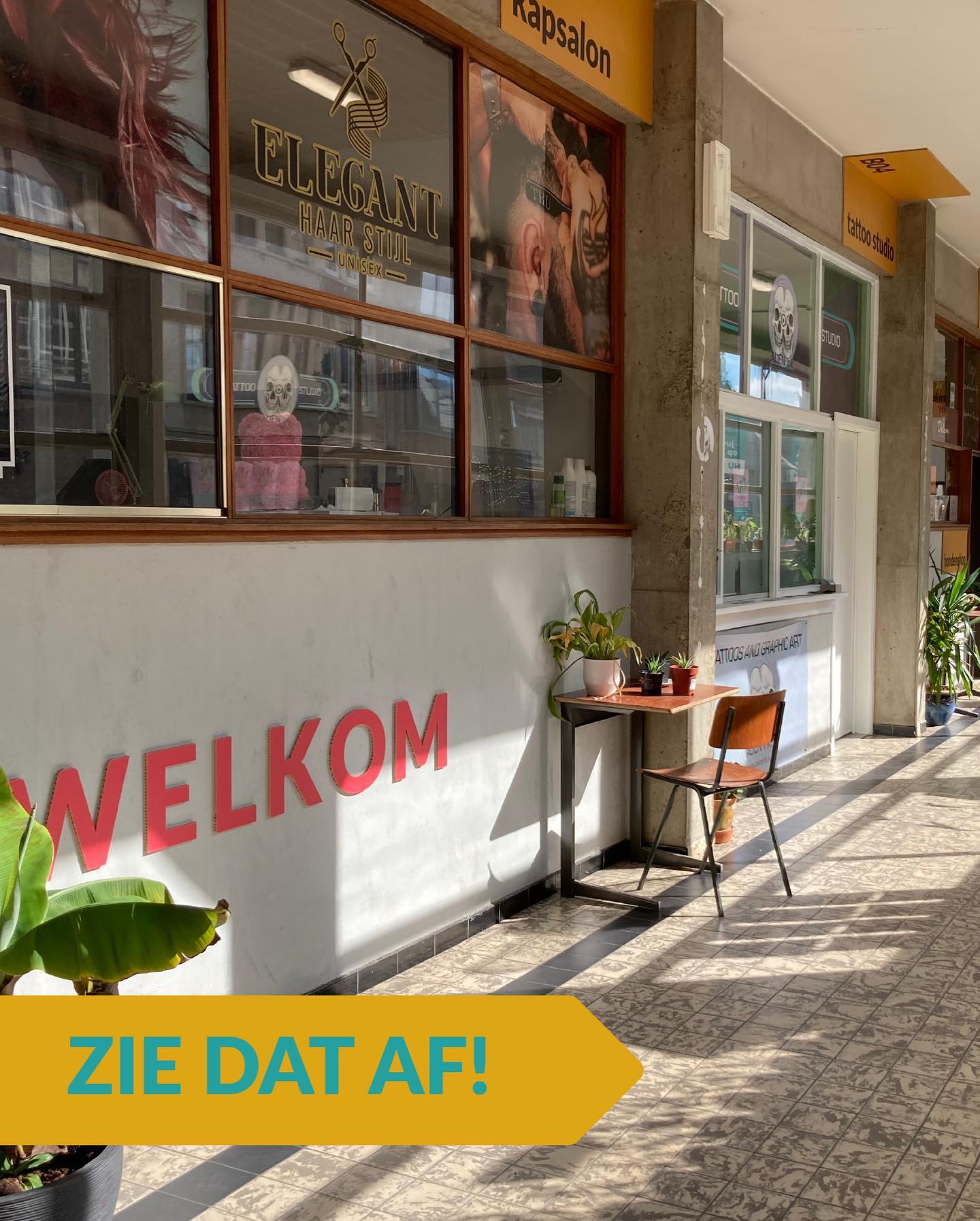 ZIE DA AF!
Misschien had ge het al gezien… MOKTAMEE heeft ne nieuwen huisstijl!
Springt zeker is binne om het allemaal in levende lijve te ervaren, want er is nog veel meer te ontdekken.
.
Dikke merci aan onze signalisatie expert @pixograaf
.
.
.
#moktamee #creativehub #creatievehub #creativecommunity #iedereenwelkom #hertals #herentals #uitinvlaanderen