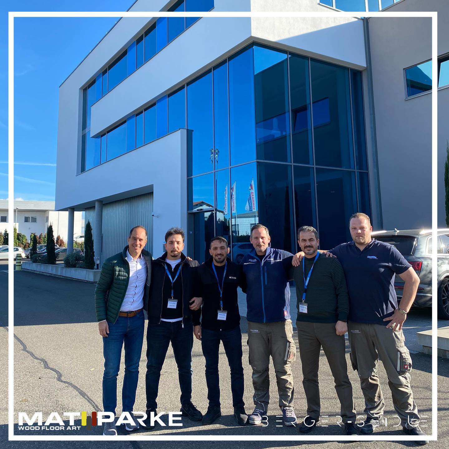 Berger-Seidle Türkiye ekibi Mat Parke olarak Almanya’daki muhteşem Berger fabrikasını ziyaret ettik sıkı eğitimler sonrası sertifikalarımızı alarak fabrikadaki üstün teknolojilerin hepsine şahit olduk ve en önemlisi gerçek bir aile ortamı yanı sıra Alman misafirperverliğini ve en güzel deneyimleri yaşamış olduk 🇩🇪🇹🇷🤝💪