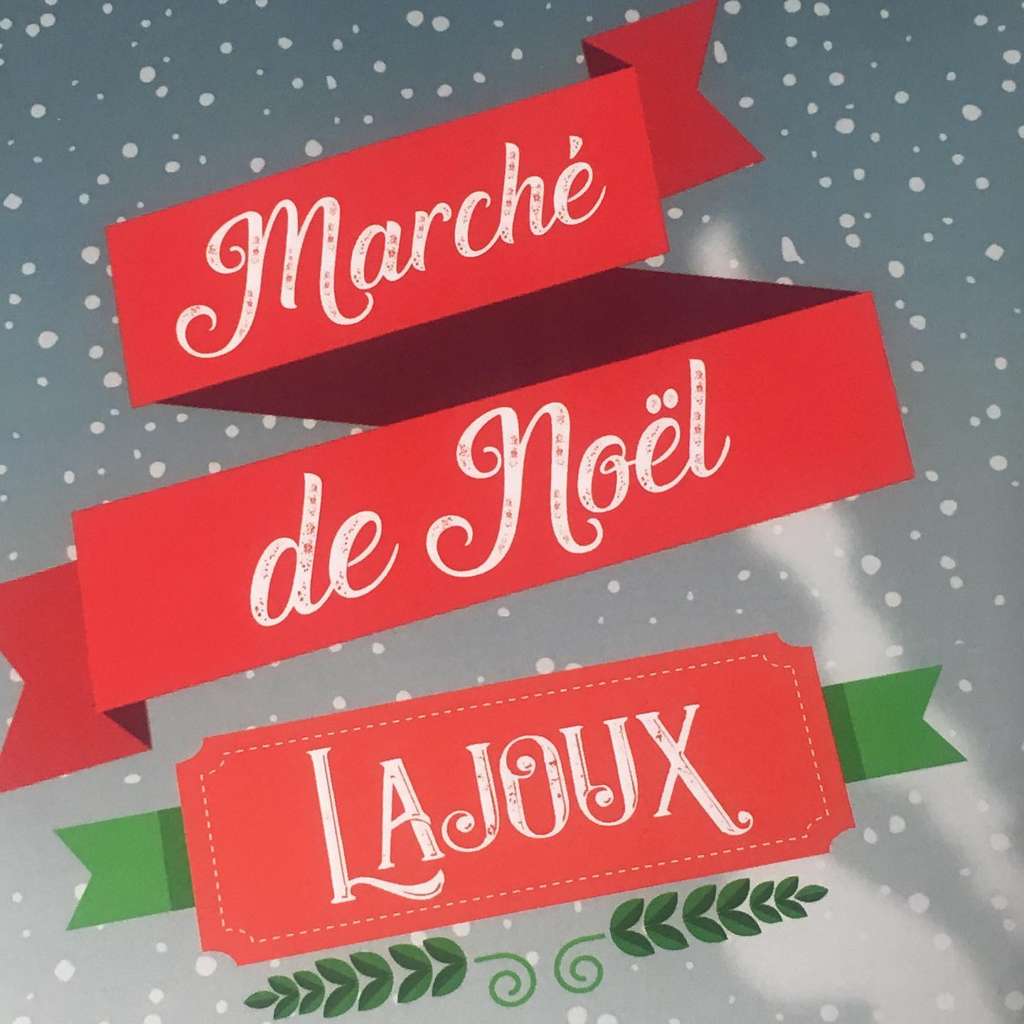 🎁 Les 3 & 4 décembre prochain, les bijoux Noēe brilleront dans la grange du Marché de Noël à Lajoux !
Lajoux, c’est dans le Jura suisse, le petit village franc-montagnard dans lequel j’ai grandi et je suis ravie d’y revenir à cette occasion...
☝🏼Attention, je n’y serai pas les 10 & 11 mais uniquement les 3 & 4 en compagnie de St-Nicolas !
À bientôt chez « Cousine Bibiane » !!!
@chez_cousine_bibiane
#marchedenoel2022 #lajoux #franchesmontagnes #bijouxdecréateurs #grange #saintnicolas #marchedecreateurs #artisansuisse #createursuisse #jura #cantondujura #noeebijoux